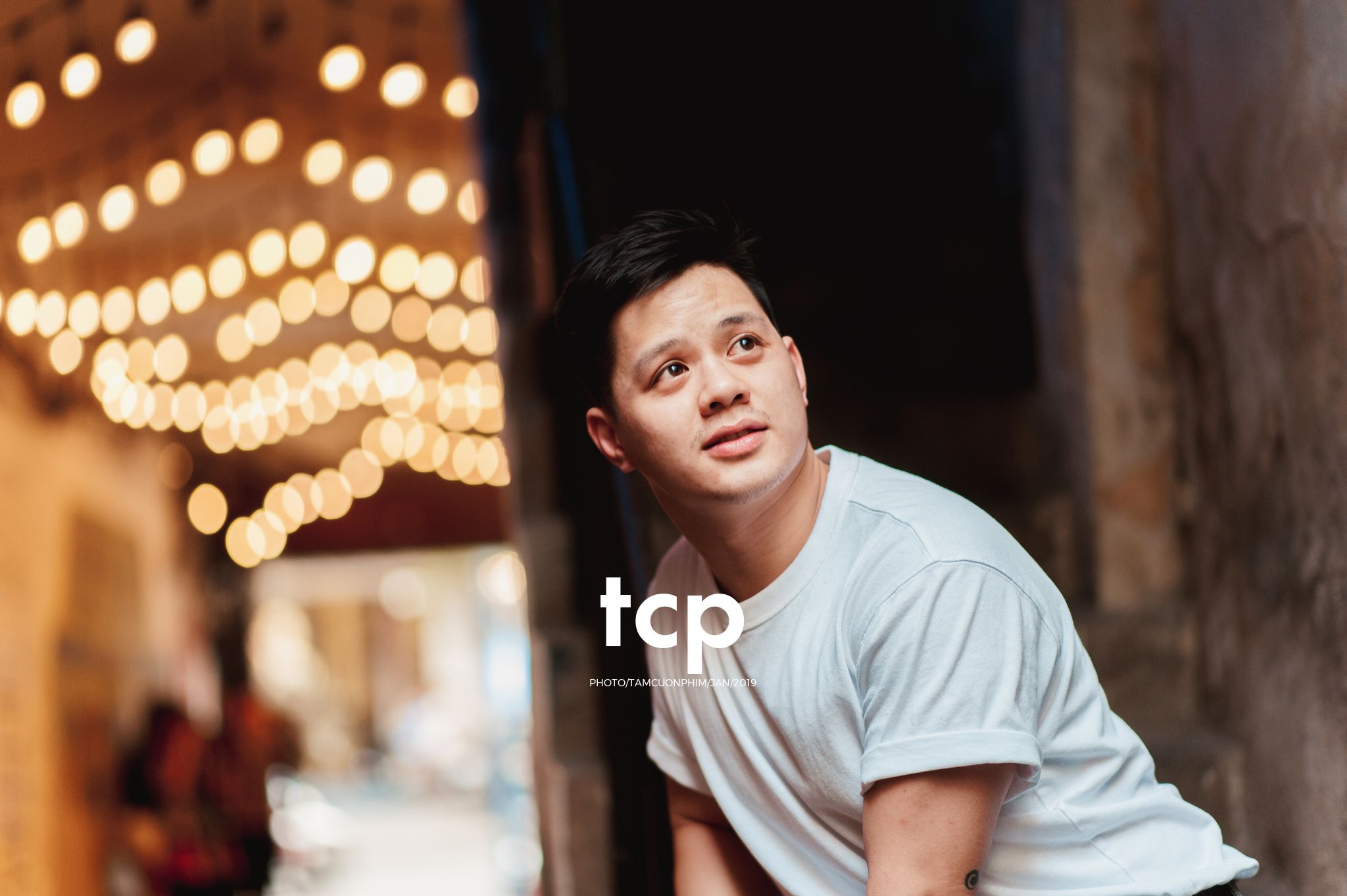 Tám Cuộn Phim - Sắc thái đô thị dưới ánh hoàng hôn