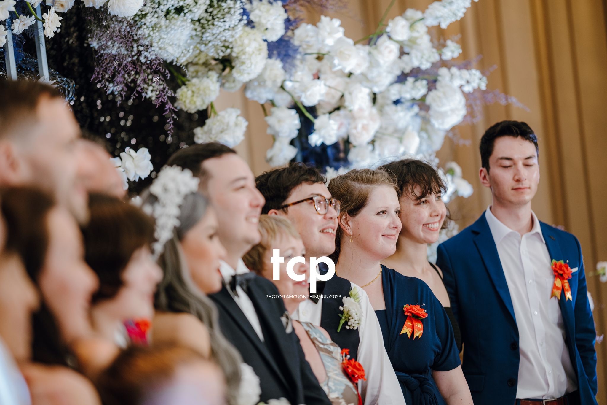 Tám Cuộn Phim - Khi cô dâu chú rể cũng là những "cây hài" chính hiệu!