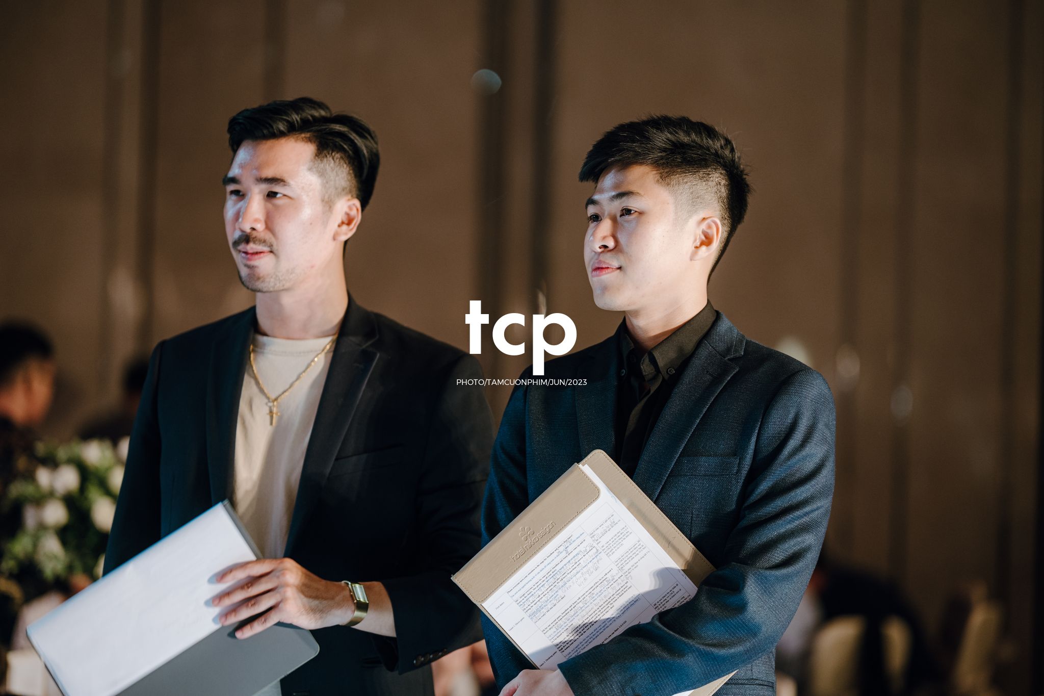 Tám Cuộn Phim - Khi cô dâu chú rể cũng là những "cây hài" chính hiệu!