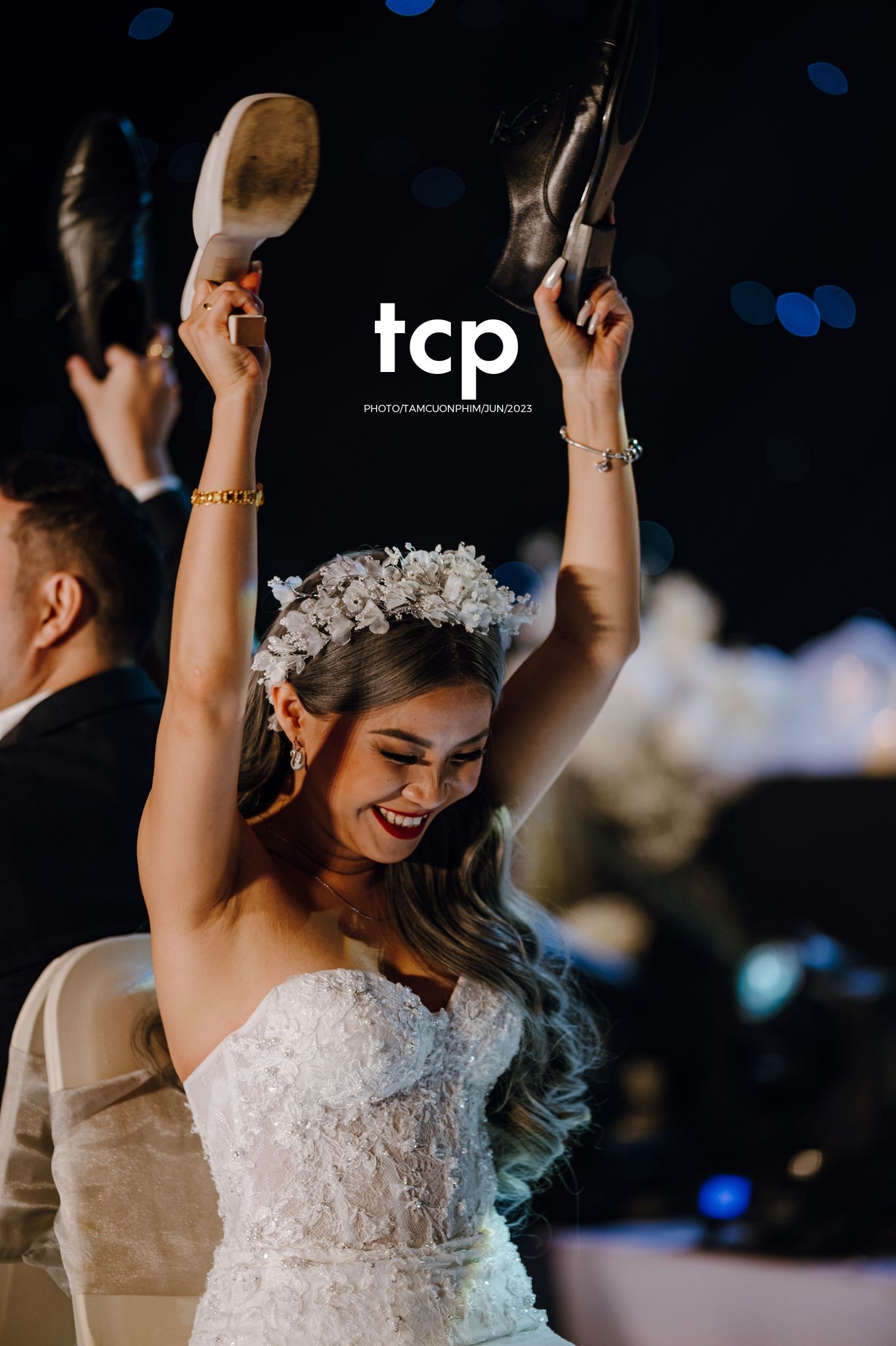 Tám Cuộn Phim - Khi cô dâu chú rể cũng là những "cây hài" chính hiệu!