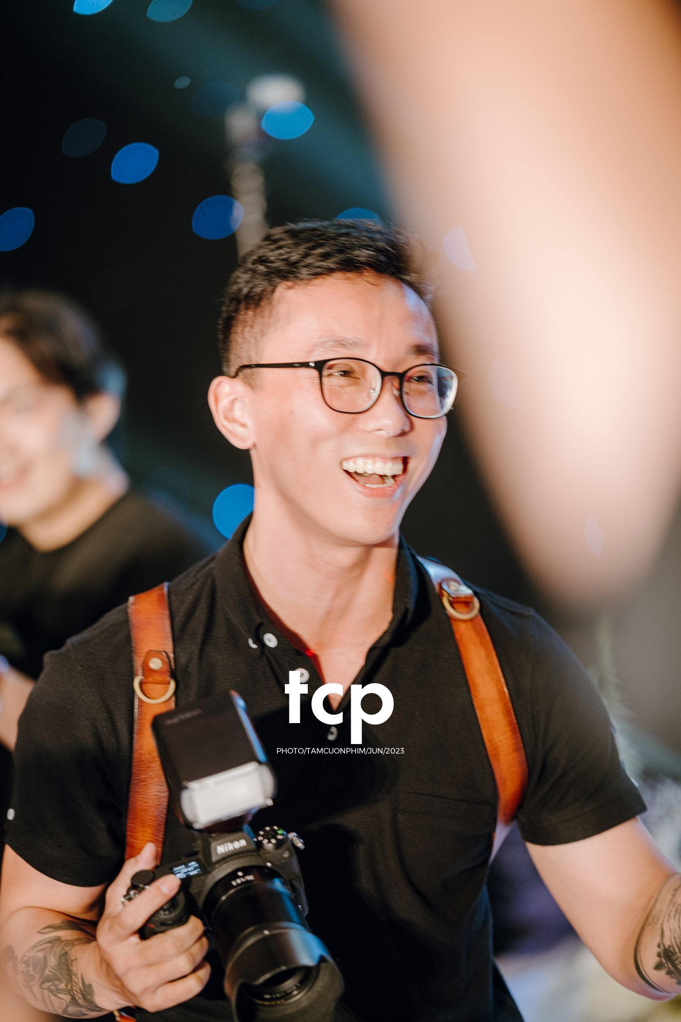 Tám Cuộn Phim - Khi cô dâu chú rể cũng là những "cây hài" chính hiệu!