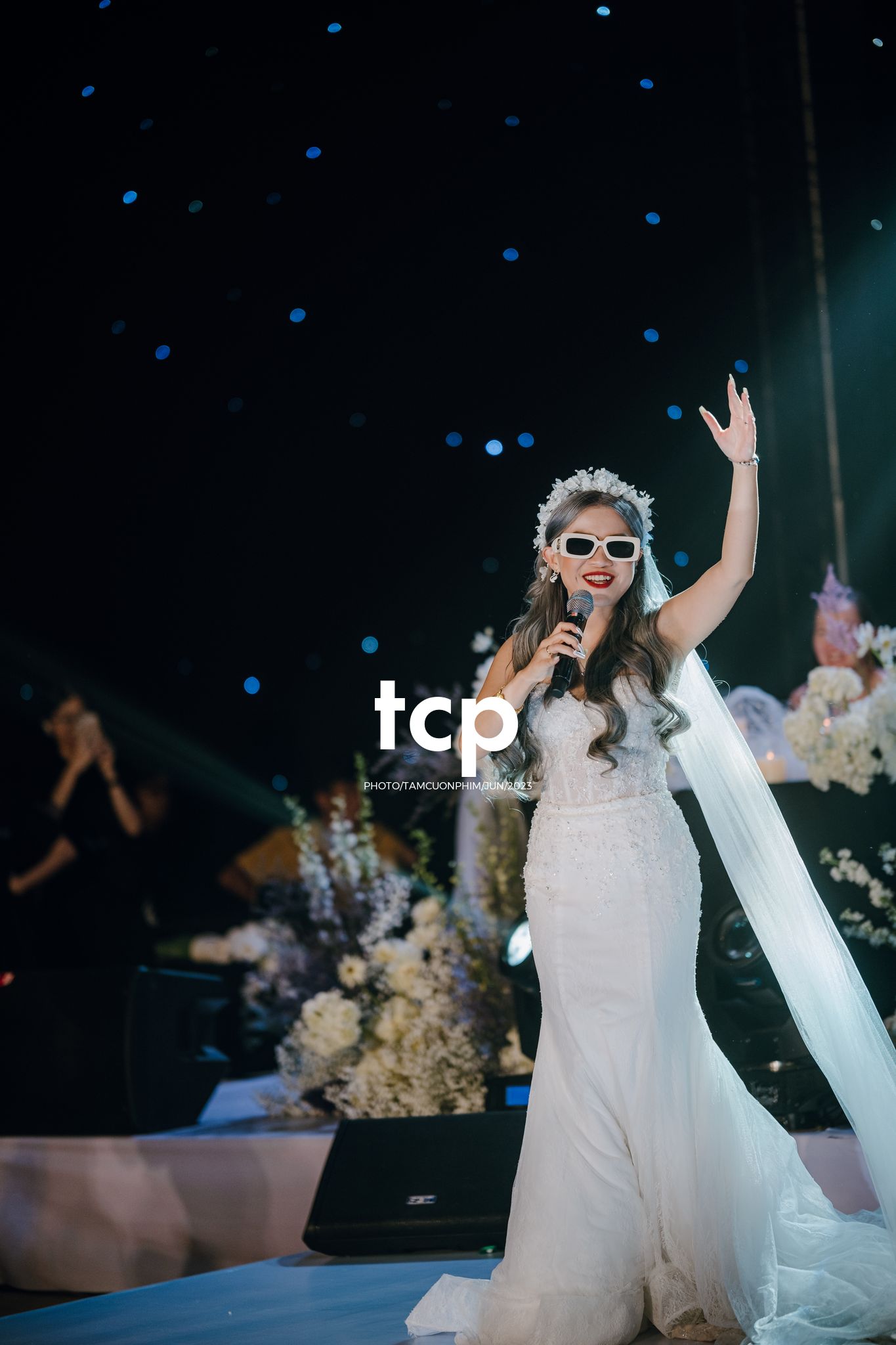 Tám Cuộn Phim - Khi cô dâu chú rể cũng là những "cây hài" chính hiệu!