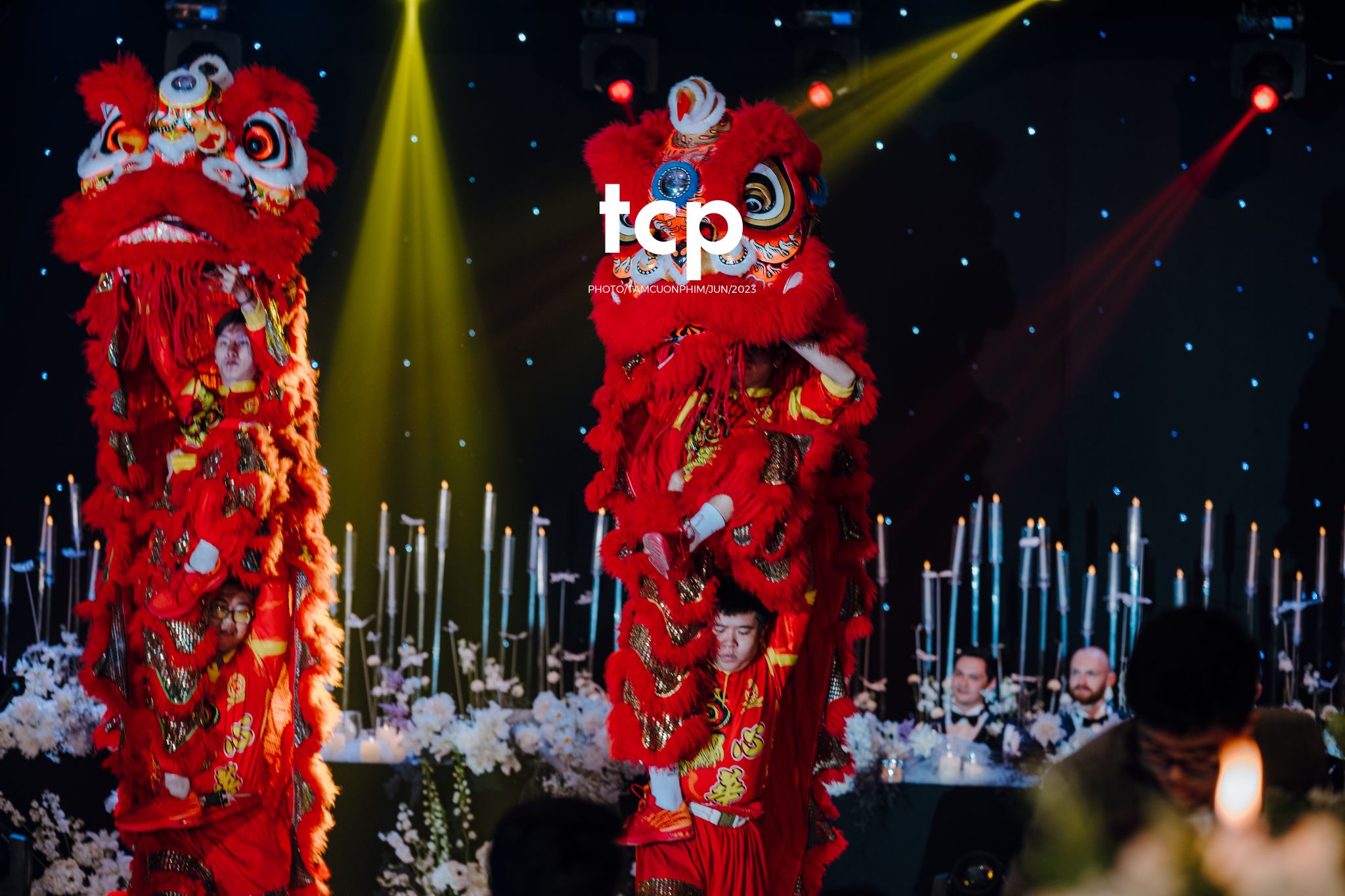 Tám Cuộn Phim - Khi cô dâu chú rể cũng là những "cây hài" chính hiệu!