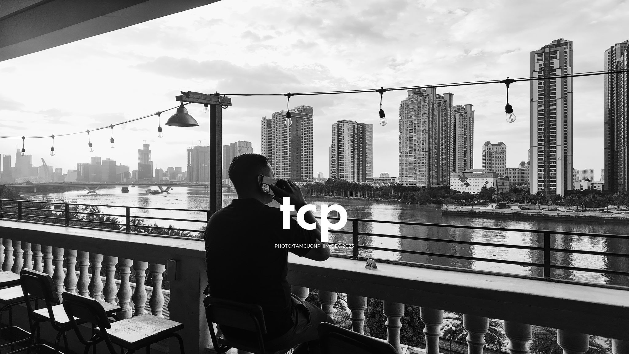 Tám Cuộn Phim - Bạn đã bao giờ tìm một góc bình yên giữa lòng thành phố chưa?