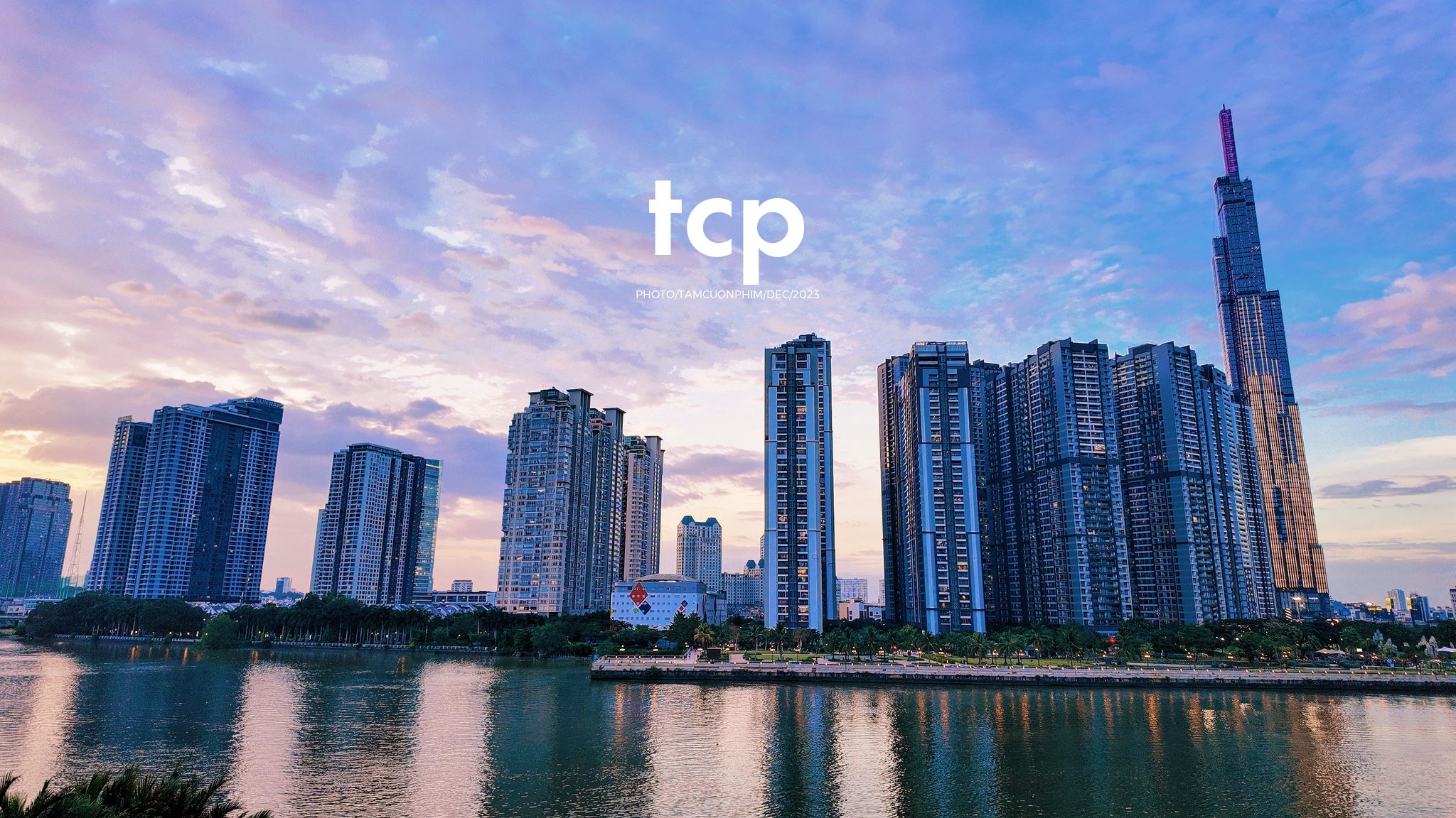 Tám Cuộn Phim - Bạn đã bao giờ tìm một góc bình yên giữa lòng thành phố chưa?