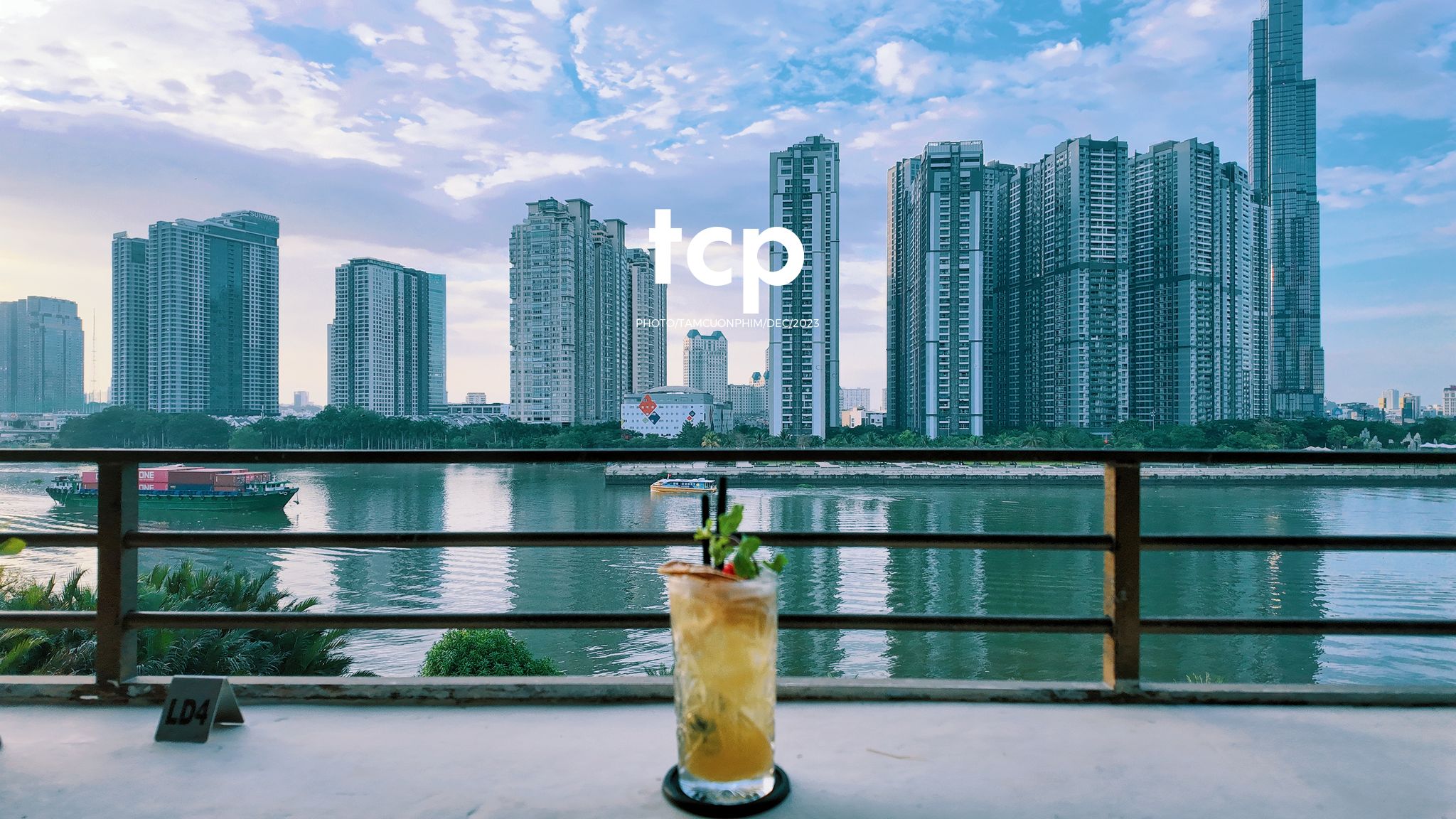 Tám Cuộn Phim - Bạn đã bao giờ tìm một góc bình yên giữa lòng thành phố chưa?