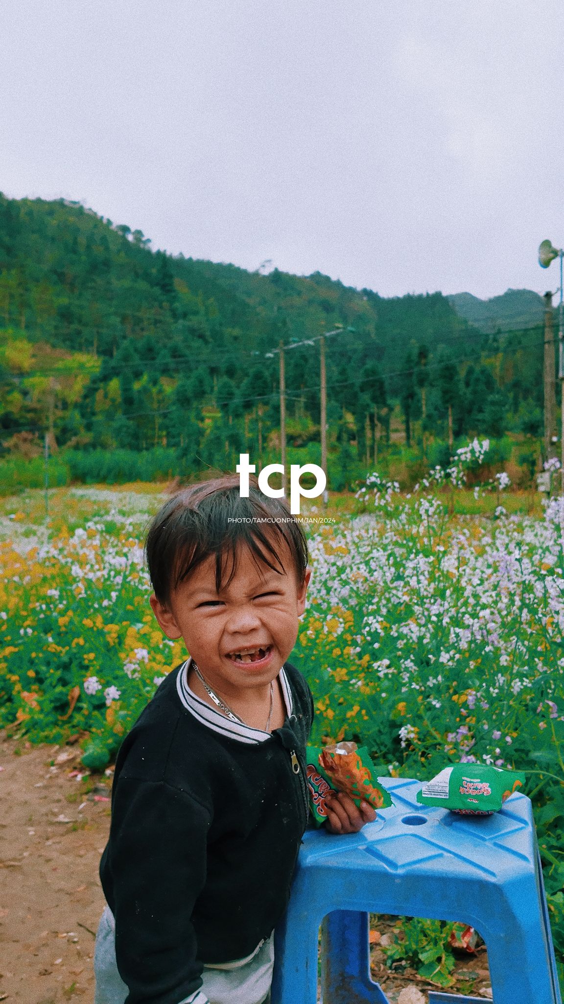 Tám Cuộn Phim - Ai mà chẳng nhớ những ngày rong ruổi trên đèo cao?