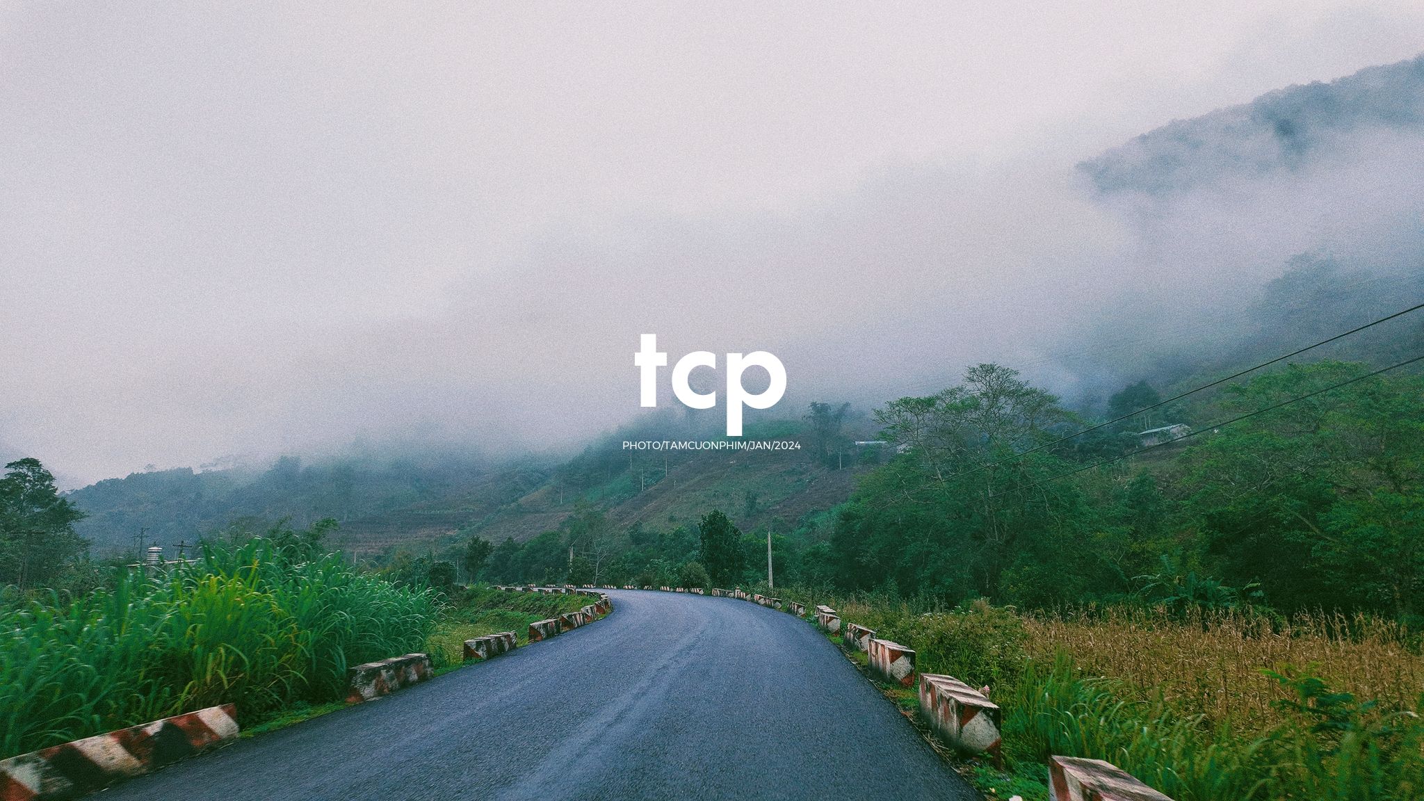 Tám Cuộn Phim - Ai mà chẳng nhớ những ngày rong ruổi trên đèo cao?