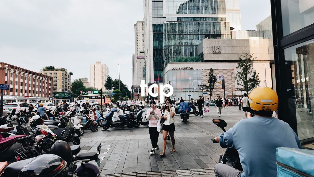 Tám Cuộn Phim - Những khoảnh khắc giao thoa giữa truyền thống và hiện đại