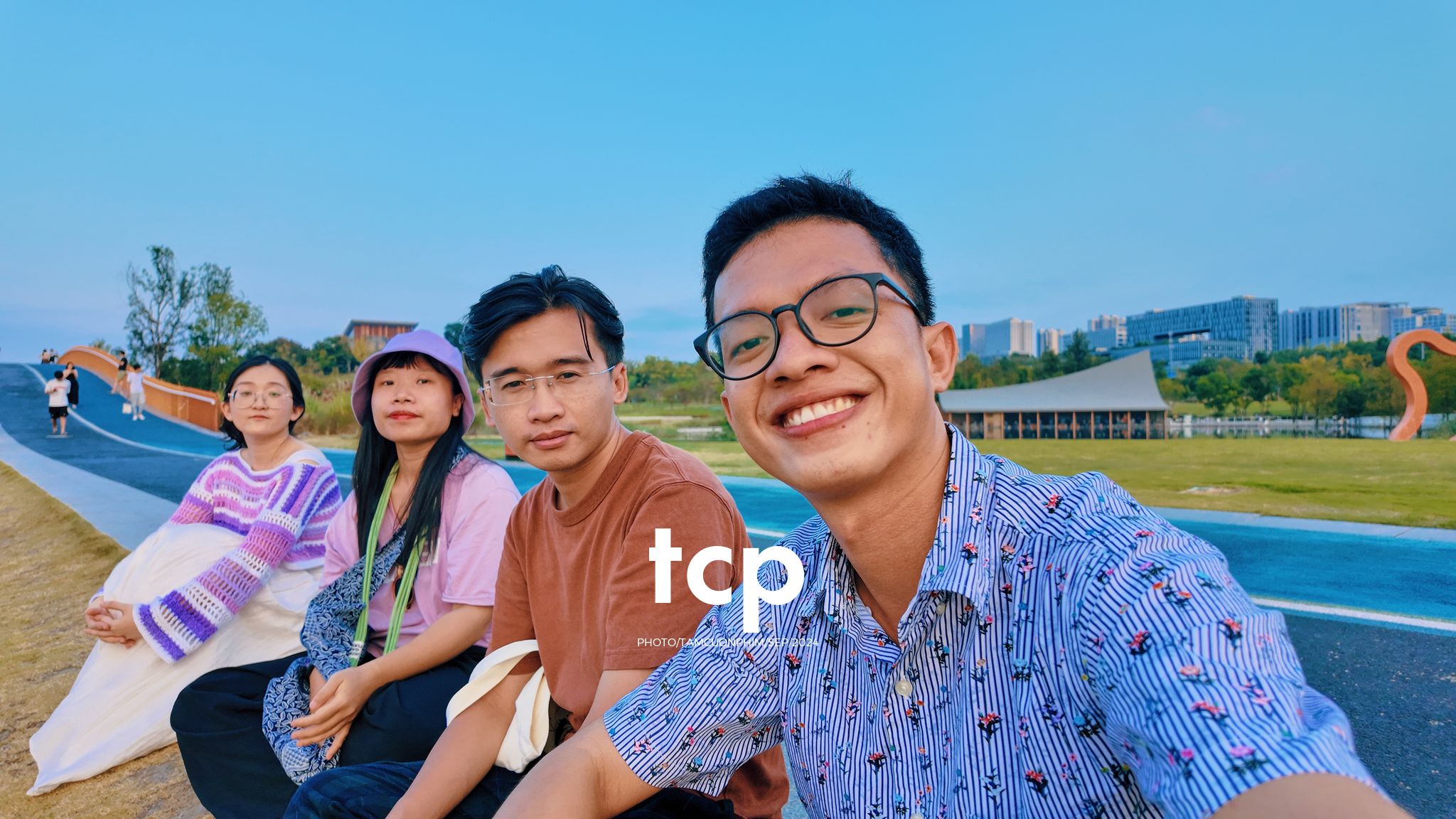 Tám Cuộn Phim - Những nhịp sống nhẹ nhàng nơi xứ sở gấu trúc