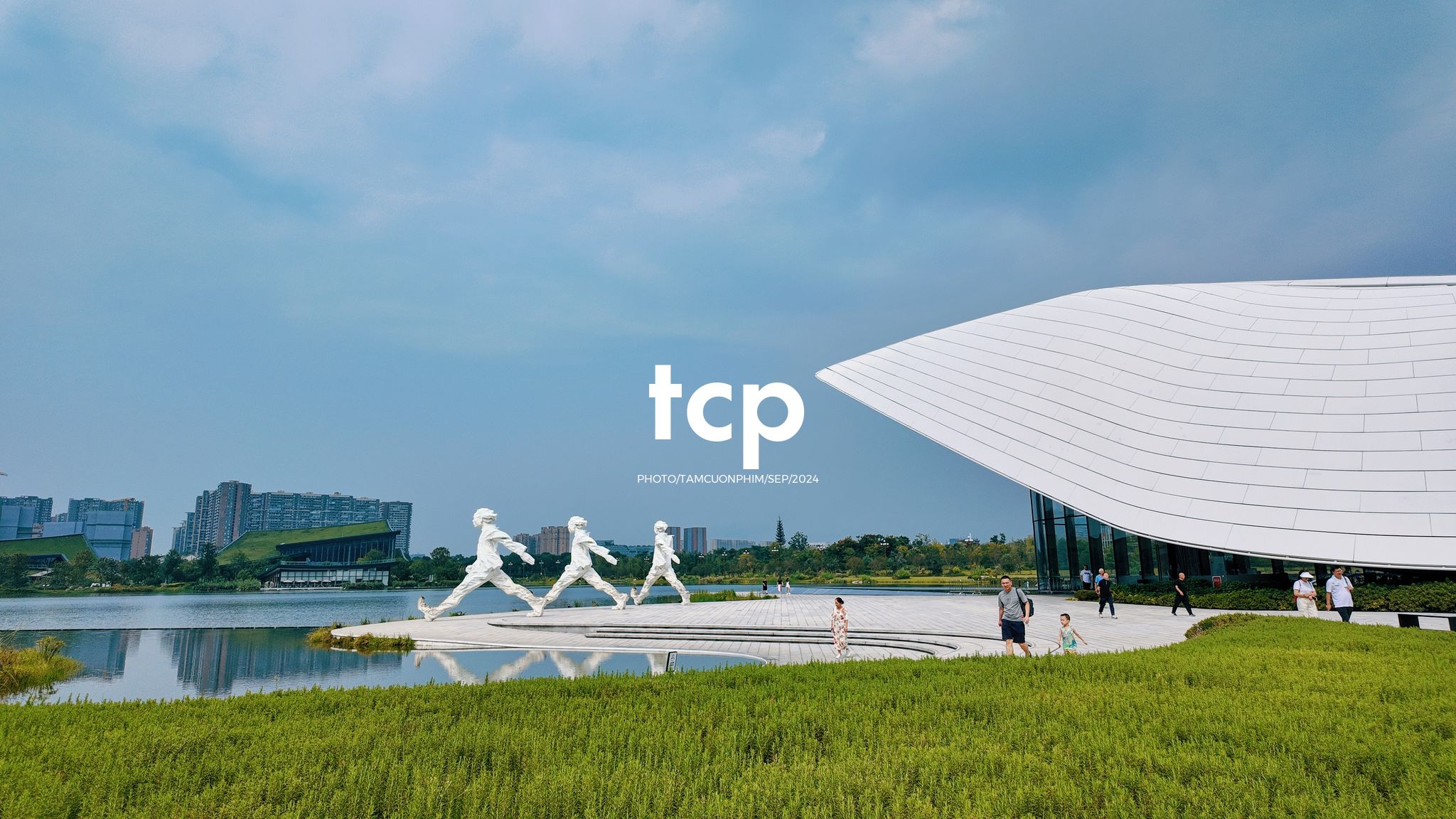 Tám Cuộn Phim - Những nhịp sống nhẹ nhàng nơi xứ sở gấu trúc