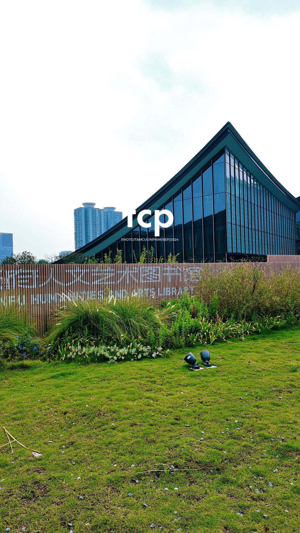 Tám Cuộn Phim - Những nhịp sống nhẹ nhàng nơi xứ sở gấu trúc