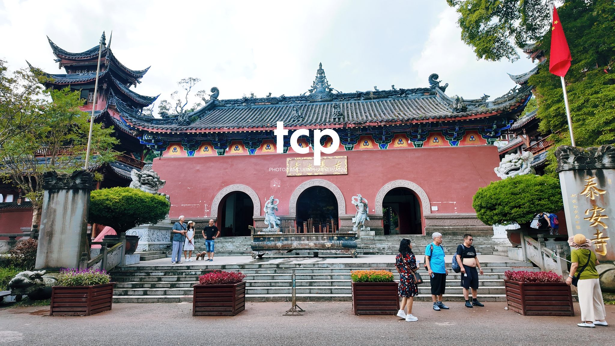 Tám Cuộn Phim - Những nhịp sống nhẹ nhàng nơi xứ sở gấu trúc