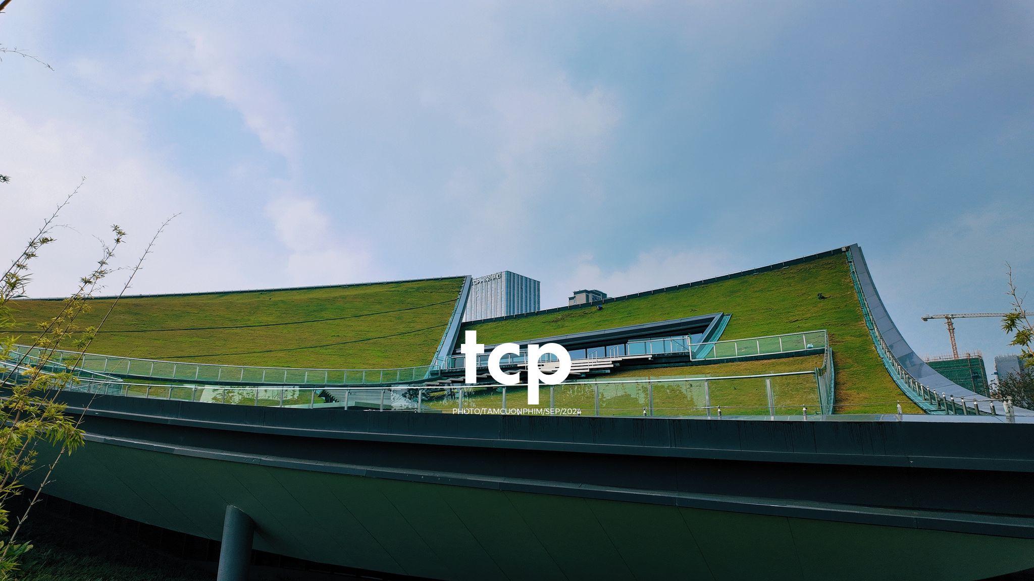 Tám Cuộn Phim - Những nhịp sống nhẹ nhàng nơi xứ sở gấu trúc