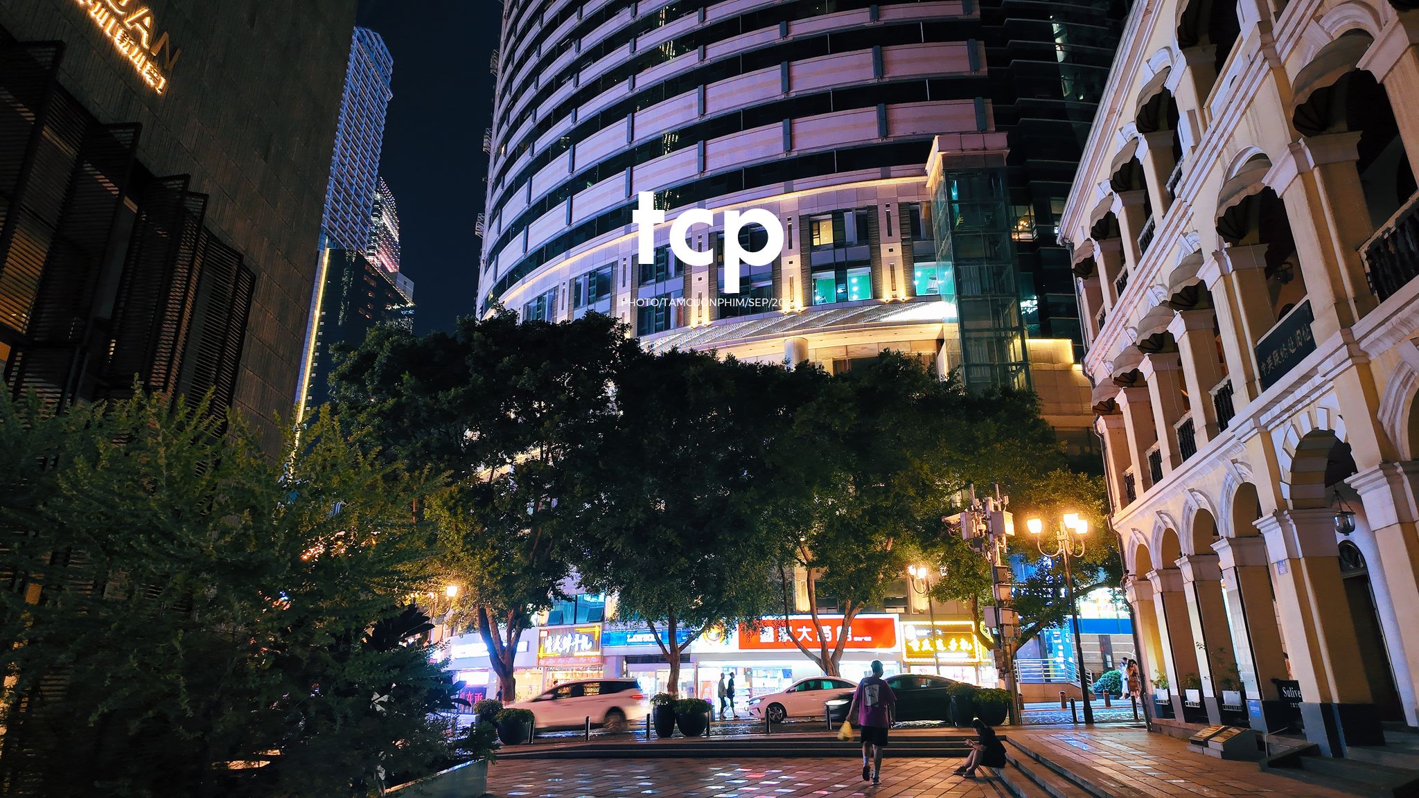 Tám Cuộn Phim - Ai mà chẳng mê mẩn những chuyến đi chơi đêm quên lối về chứ?