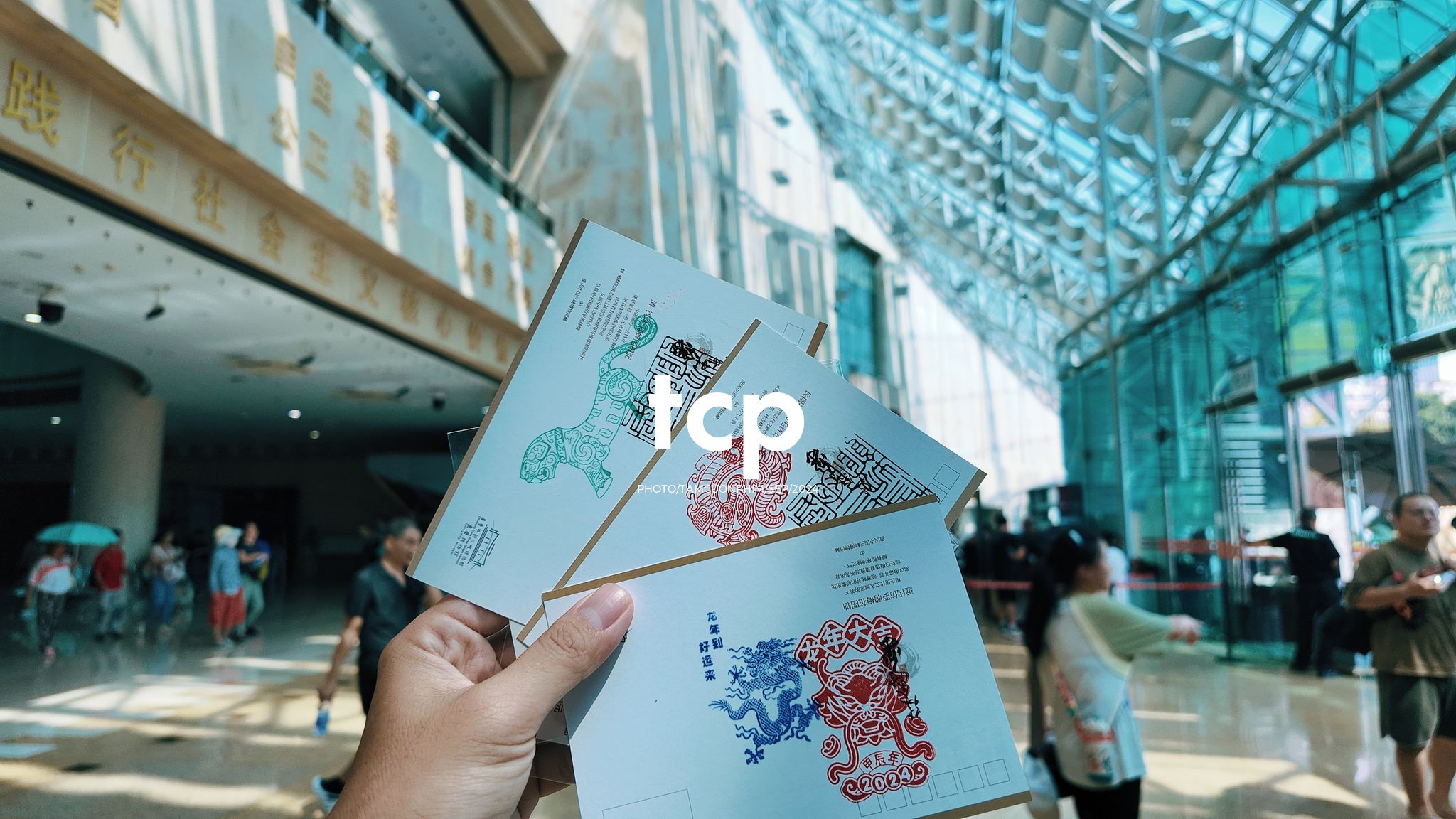 Tám Cuộn Phim - Có ai thấy nhớ những chuyến đi lang thang dọc phố phường không?