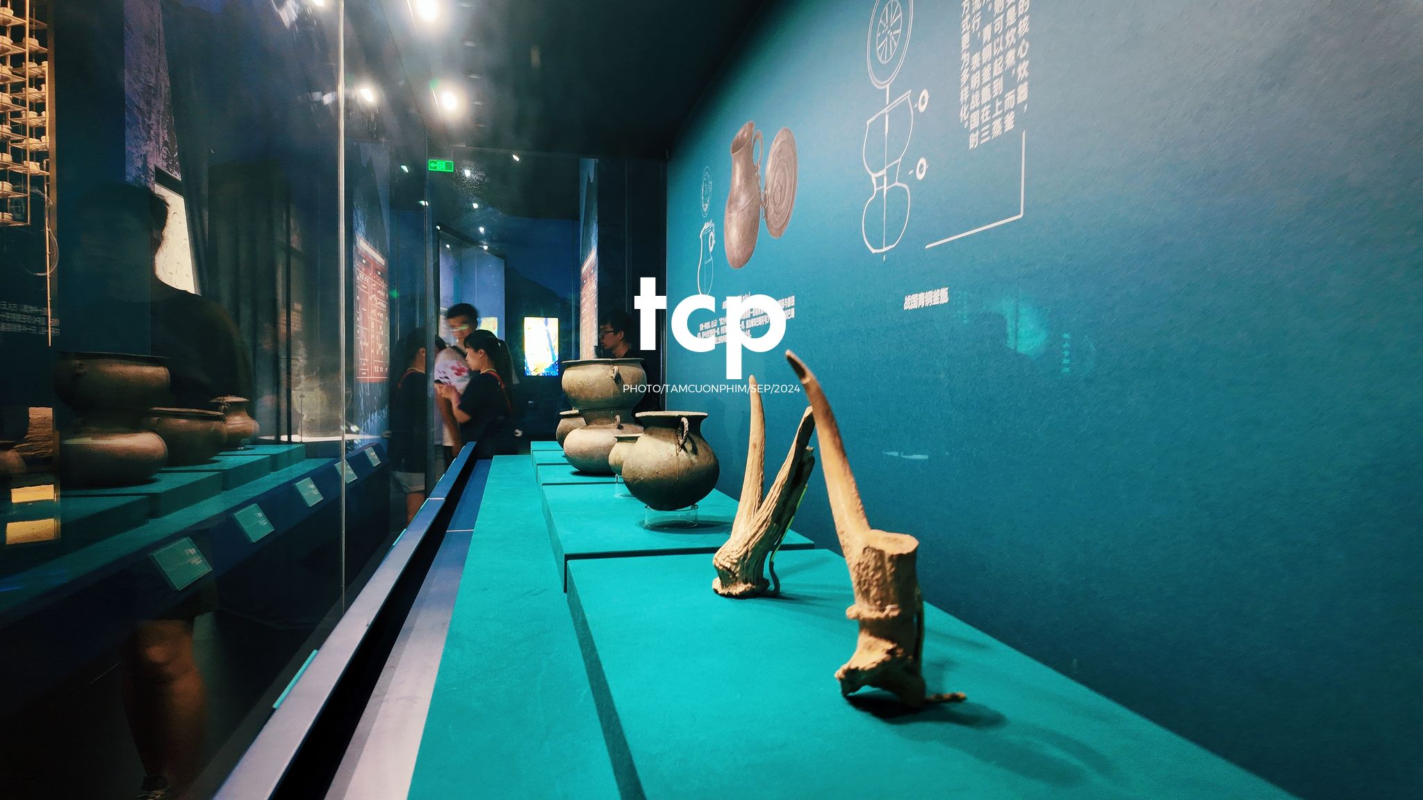 Tám Cuộn Phim - Có ai thấy nhớ những chuyến đi lang thang dọc phố phường không?