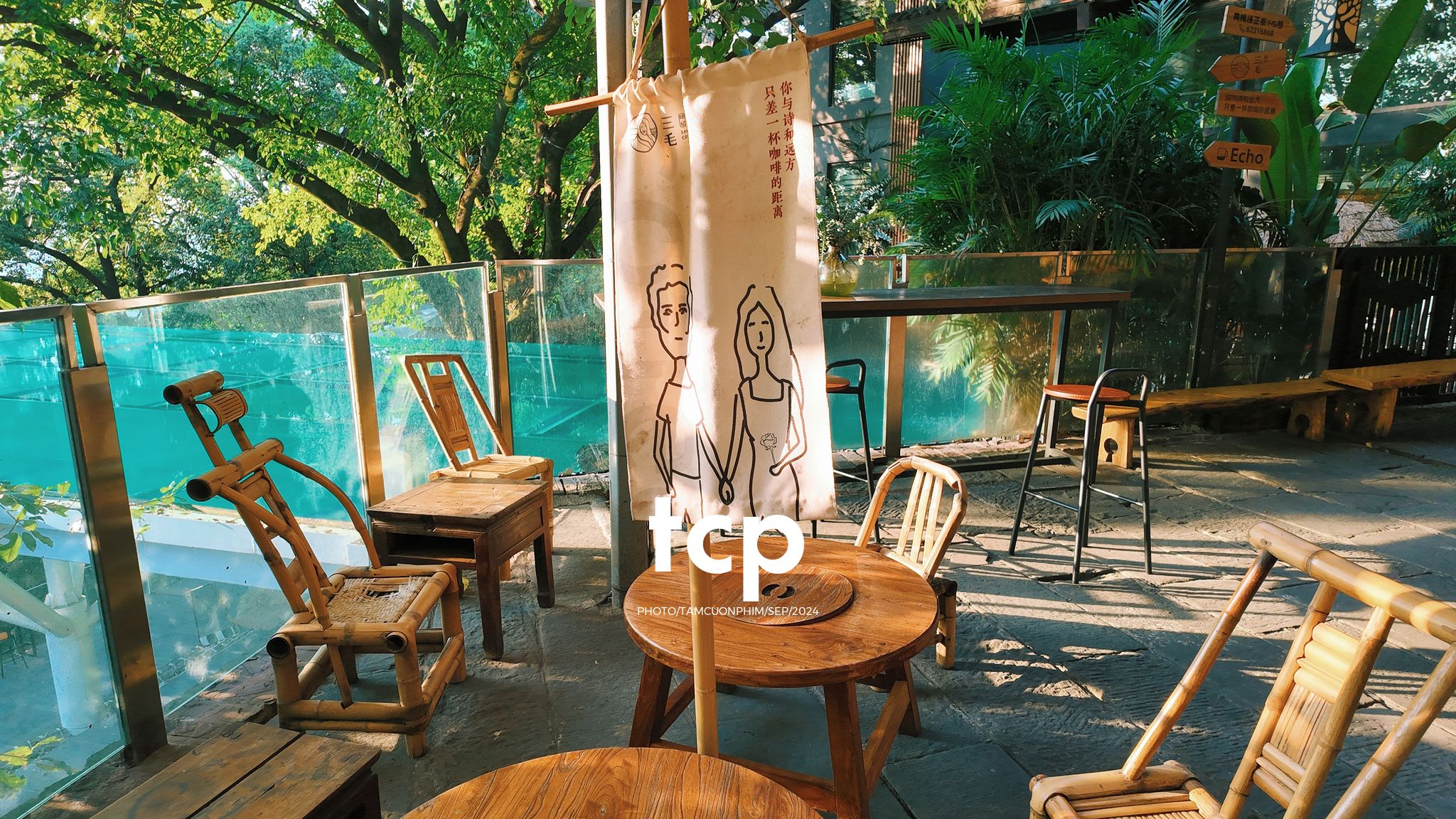 Tám Cuộn Phim - Lần đầu ghé quán đúng lúc nắng đẹp