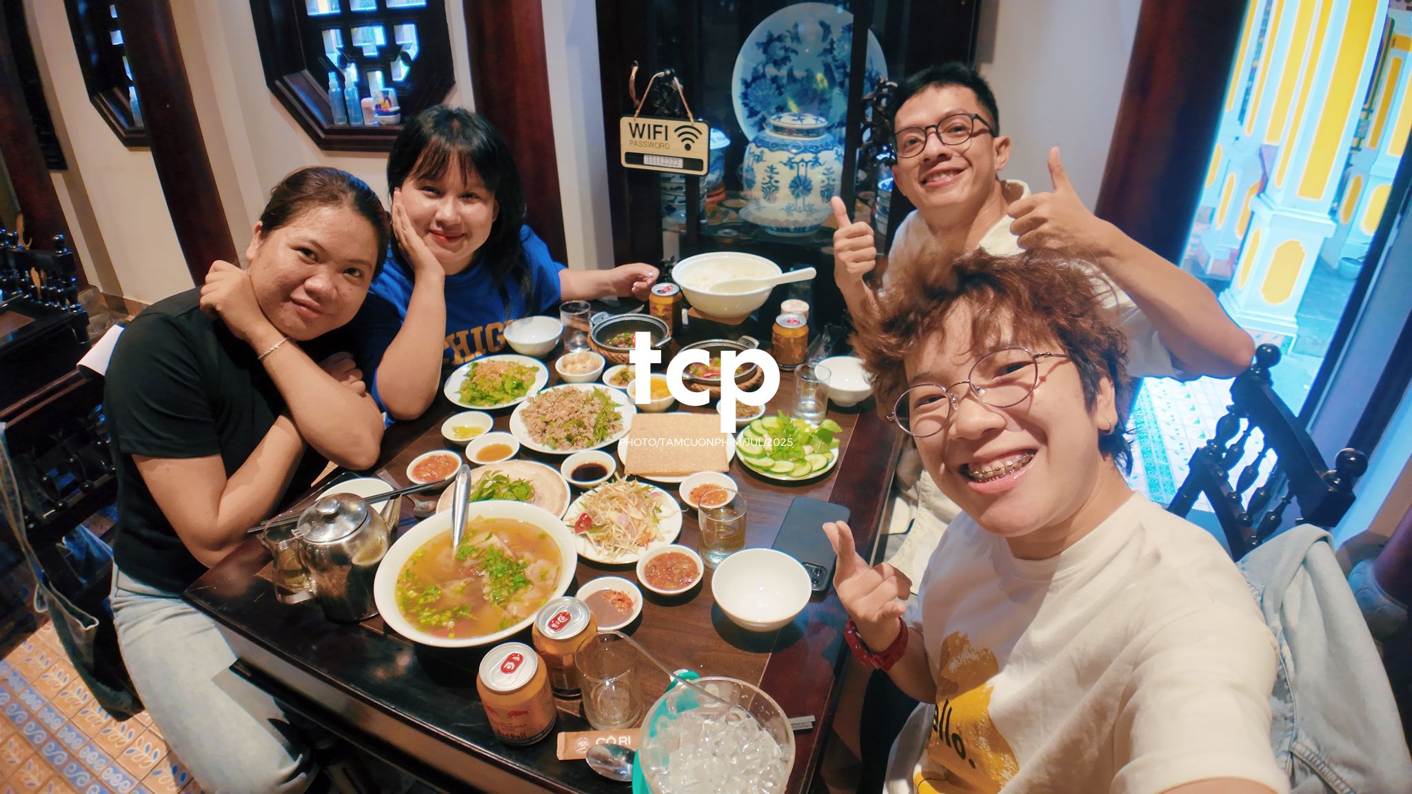 Tám Cuộn Phim - Chuyến tàu rời ga sớm