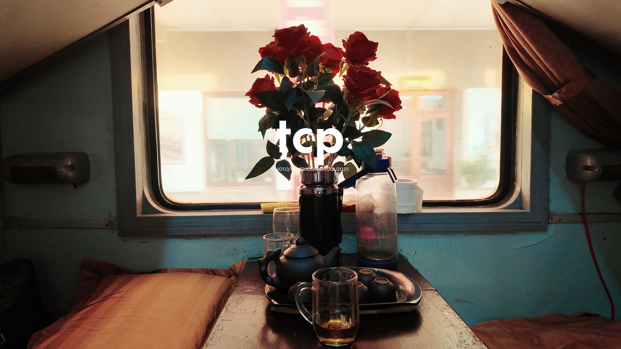 Tám Cuộn Phim - Chuyến tàu rời ga sớm