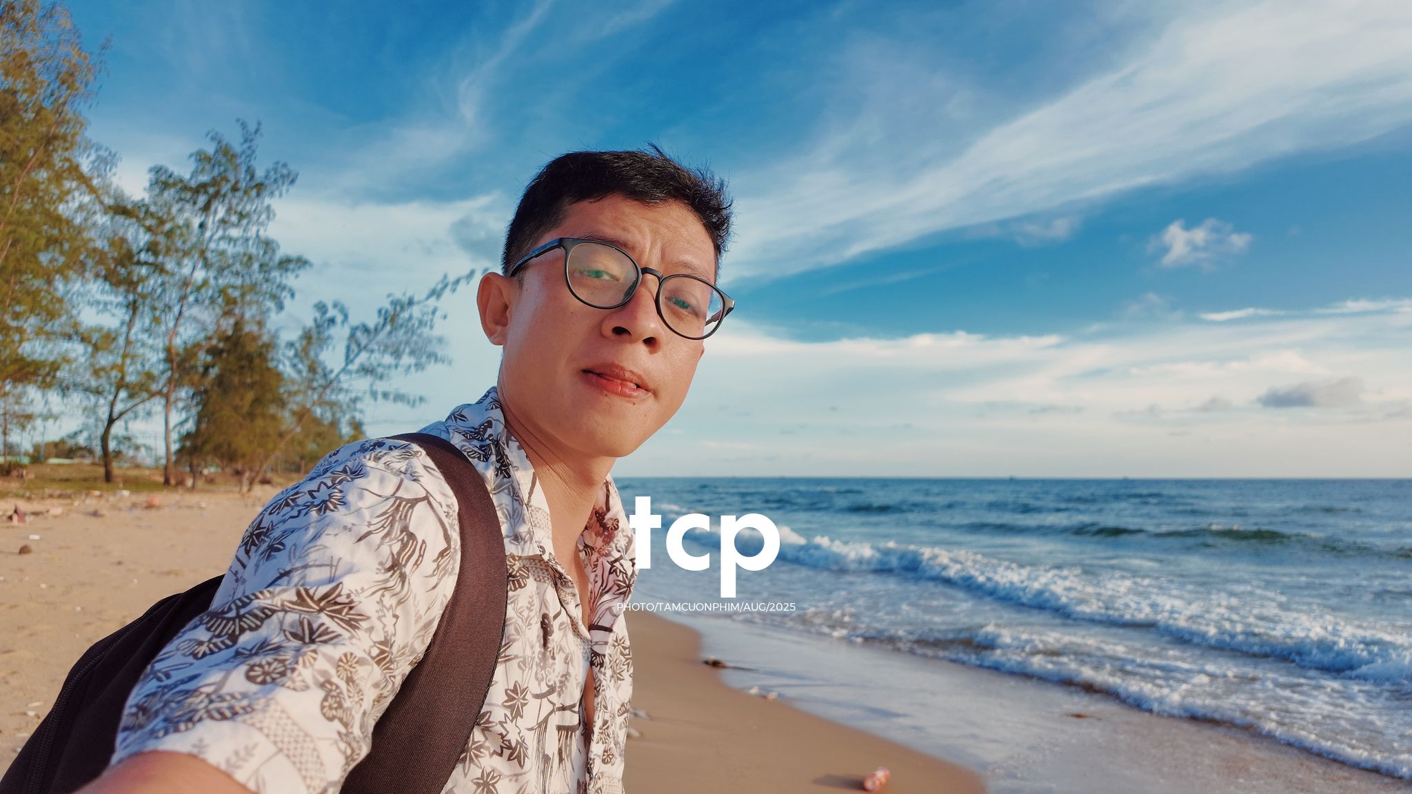 Tám Cuộn Phim - Chuyến đi "hết nước chấm" tại thiên đường biển xanh