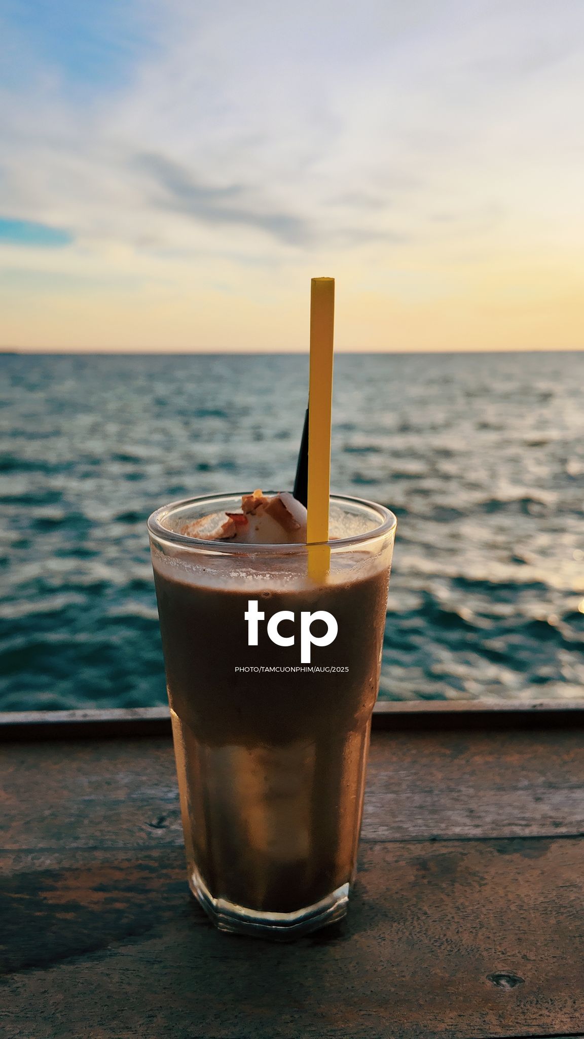 Tám Cuộn Phim - Chuyến đi "hết nước chấm" tại thiên đường biển xanh