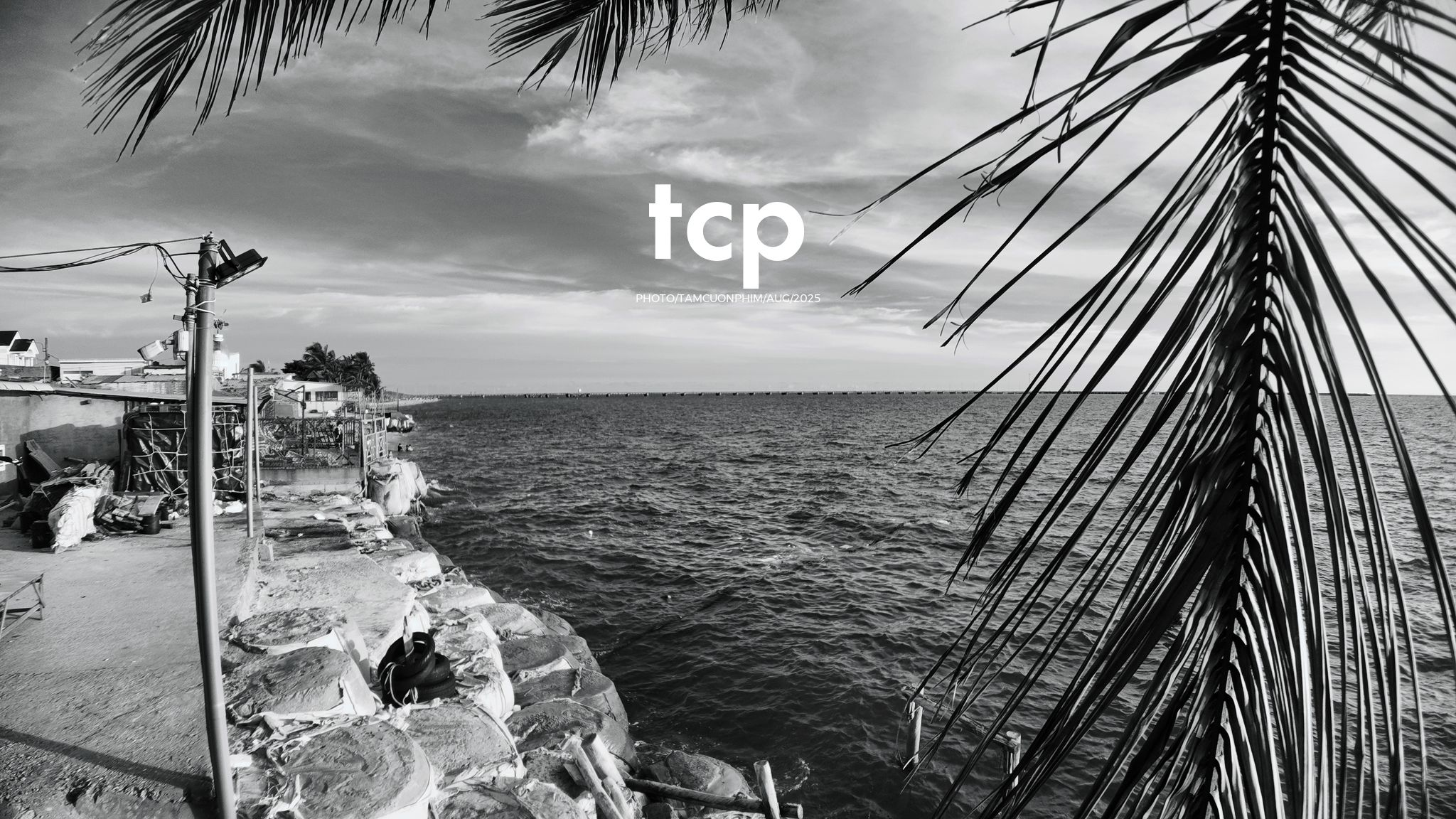 Tám Cuộn Phim - Chuyến đi "hết nước chấm" tại thiên đường biển xanh