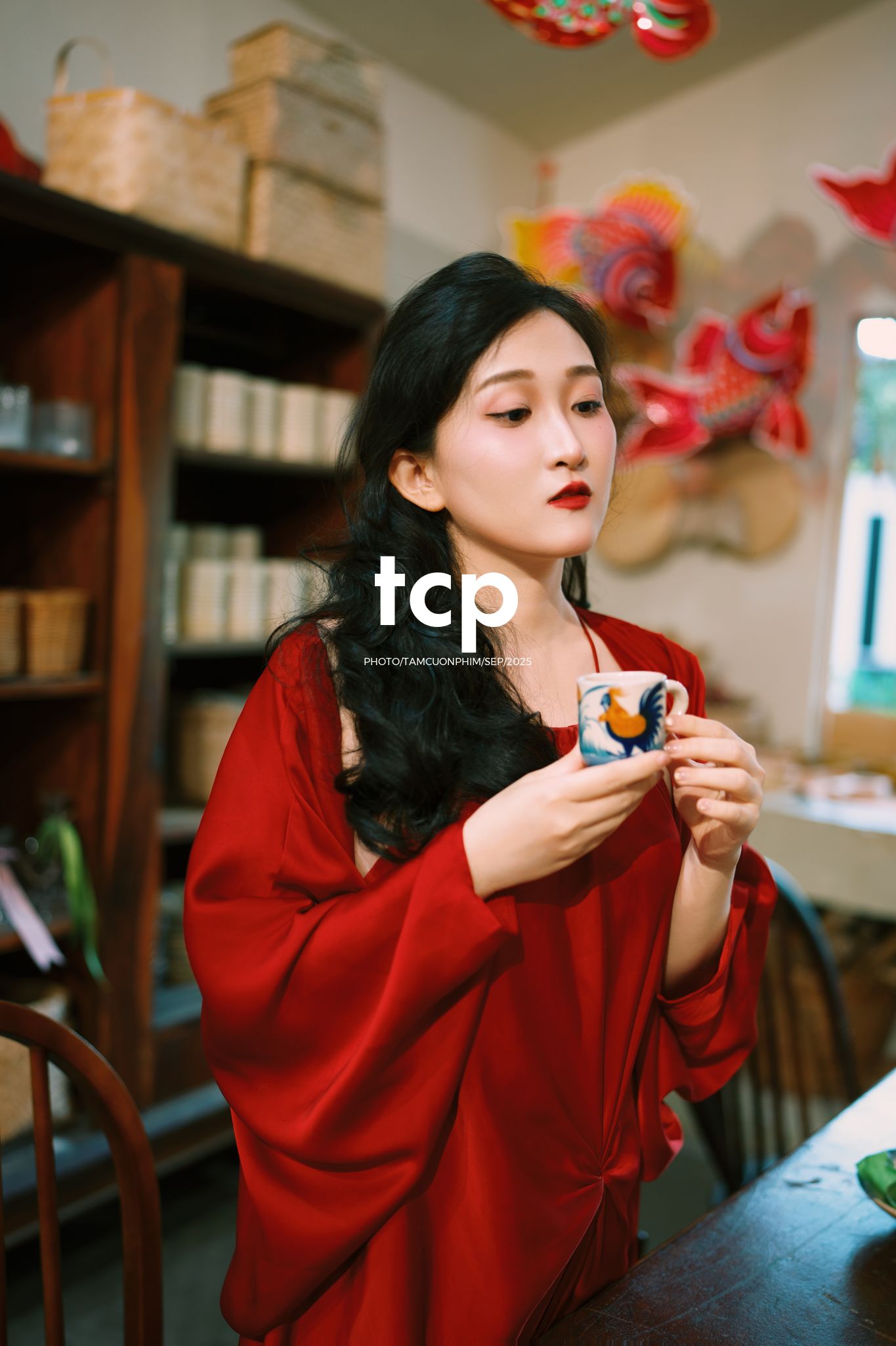 Tám Cuộn Phim - Có ai còn nhớ cái cảm giác xách đèn lồng đi chơi đêm trăng tròn không?