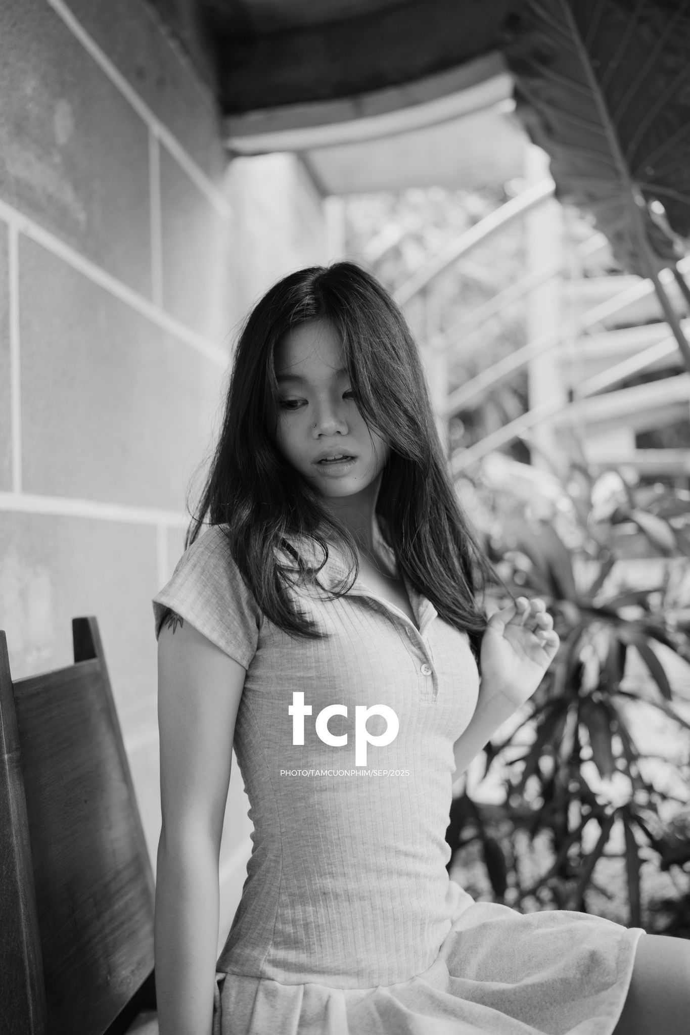 Tám Cuộn Phim - Cốc cà phê vẫn còn bốc khói