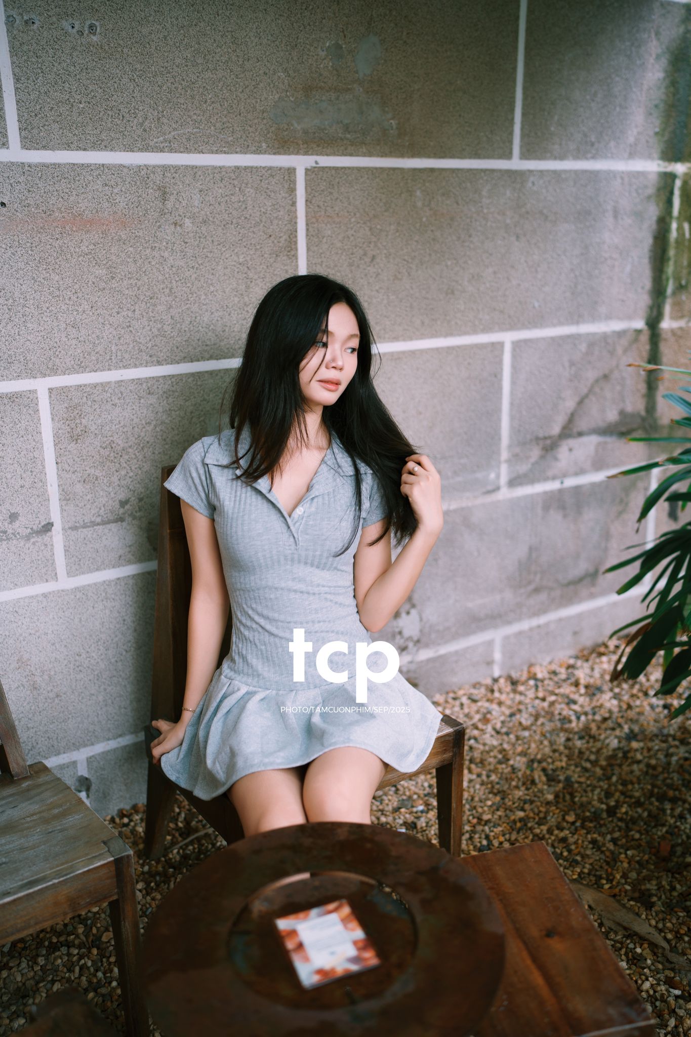 Tám Cuộn Phim - Cốc cà phê vẫn còn bốc khói