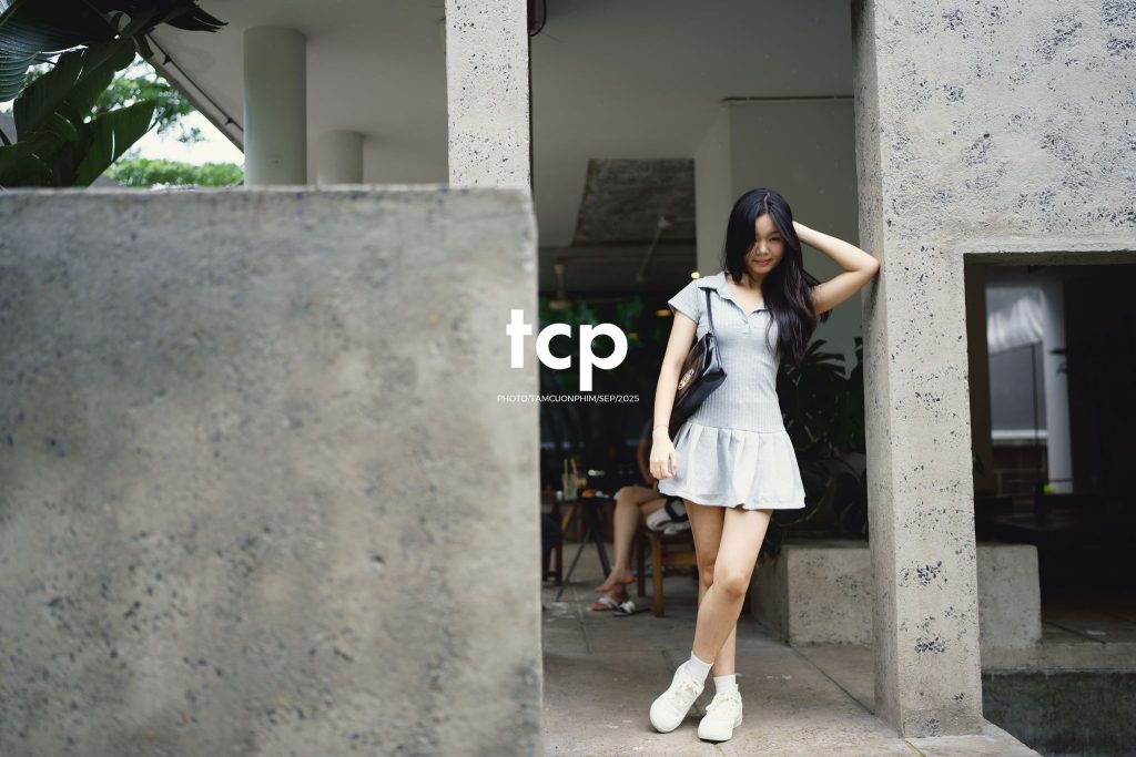 Tám Cuộn Phim - Cốc cà phê vẫn còn bốc khói