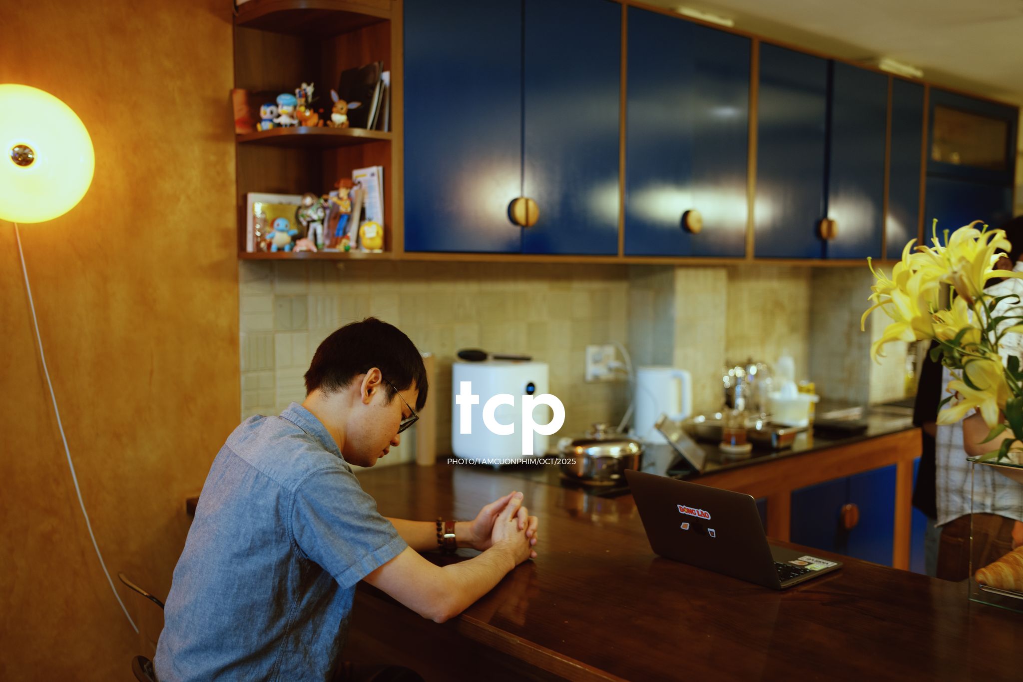 Tám Cuộn Phim - Những mảnh ghép dịu dàng của một tâm hồn tinh tế