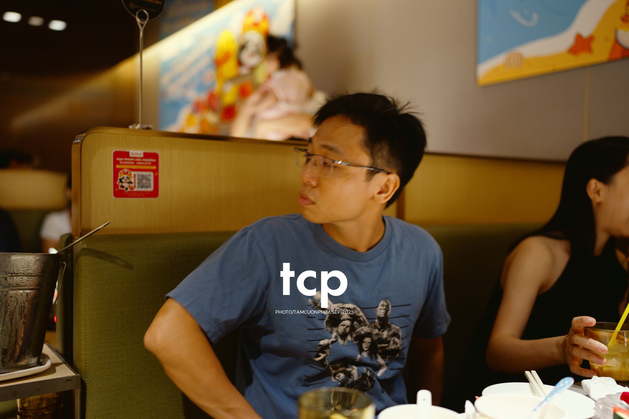 Tám Cuộn Phim - Những mảnh ghép dịu dàng của một tâm hồn tinh tế