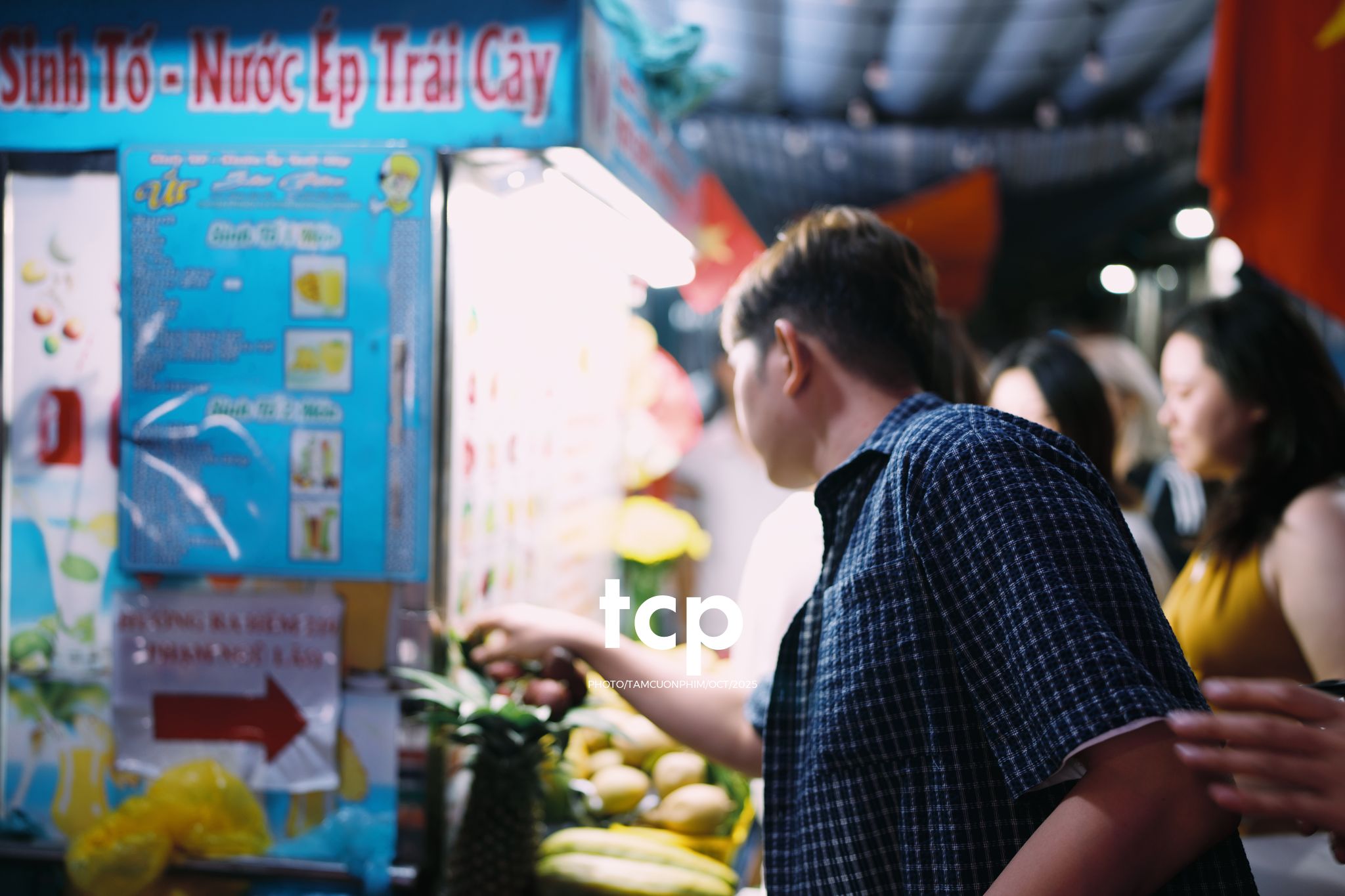 Tám Cuộn Phim - Hành trình kết nối những tâm hồn đồng điệu