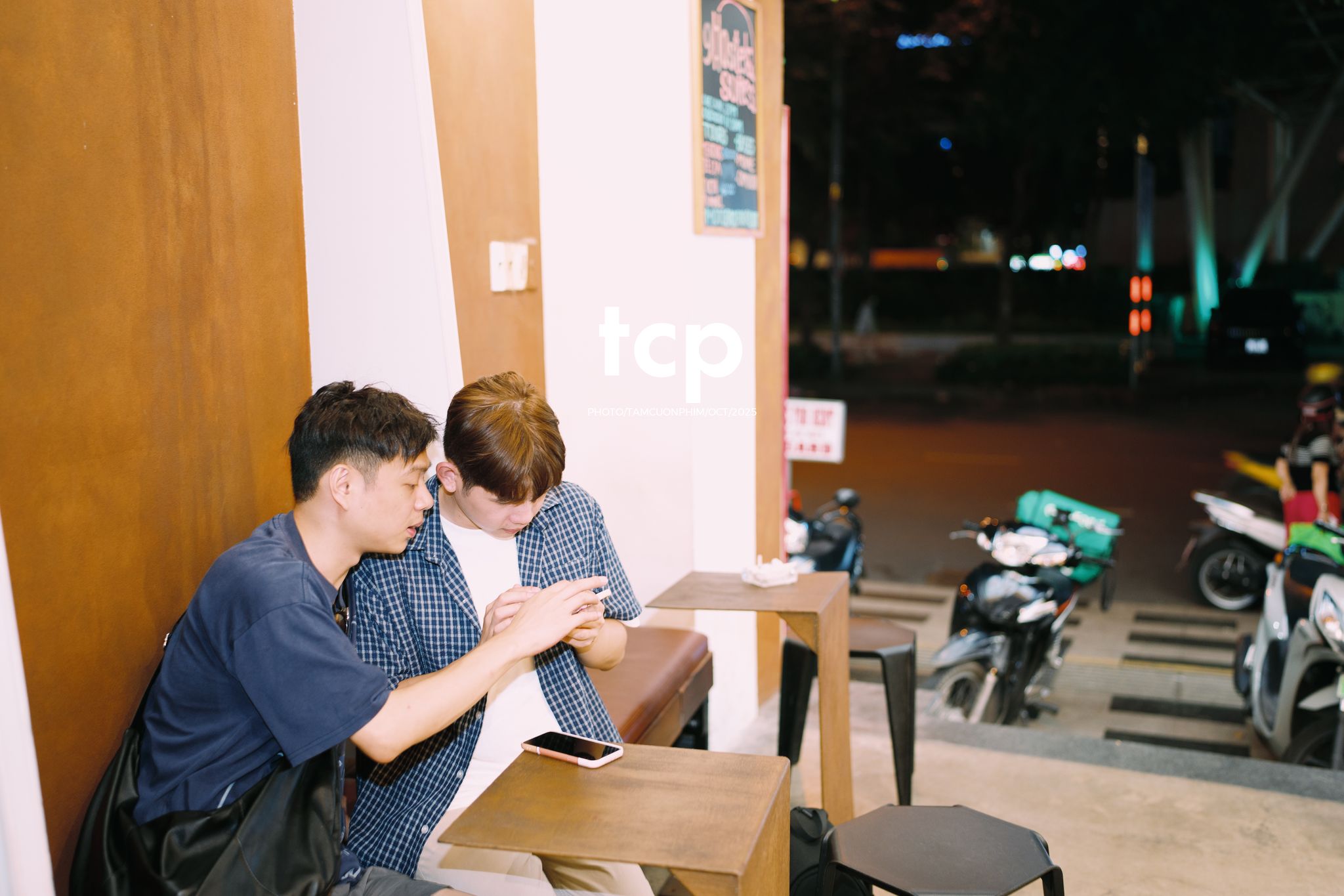 Tám Cuộn Phim - Hành trình kết nối những tâm hồn đồng điệu