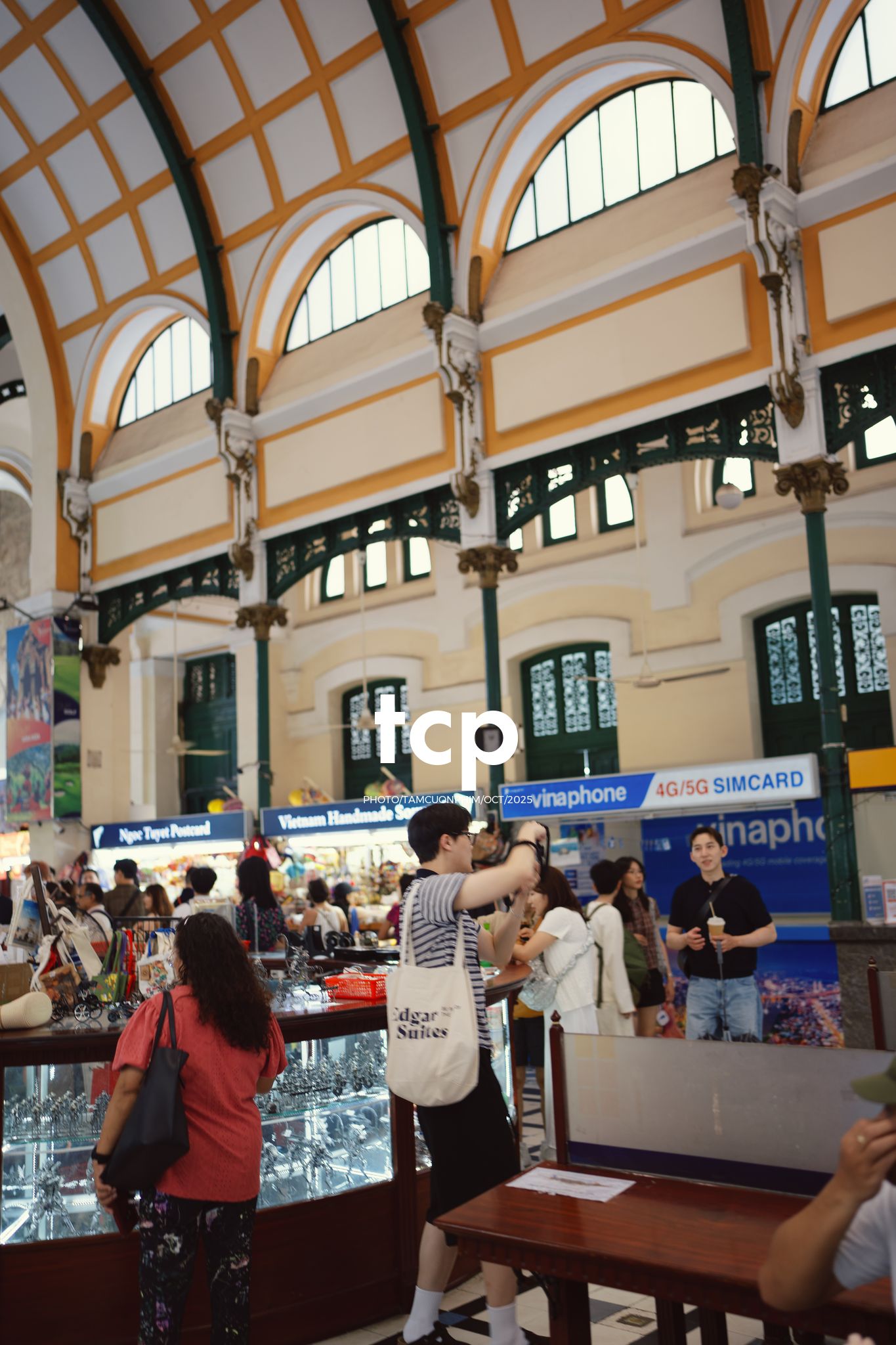 Tám Cuộn Phim - Hành trình kết nối những tâm hồn đồng điệu