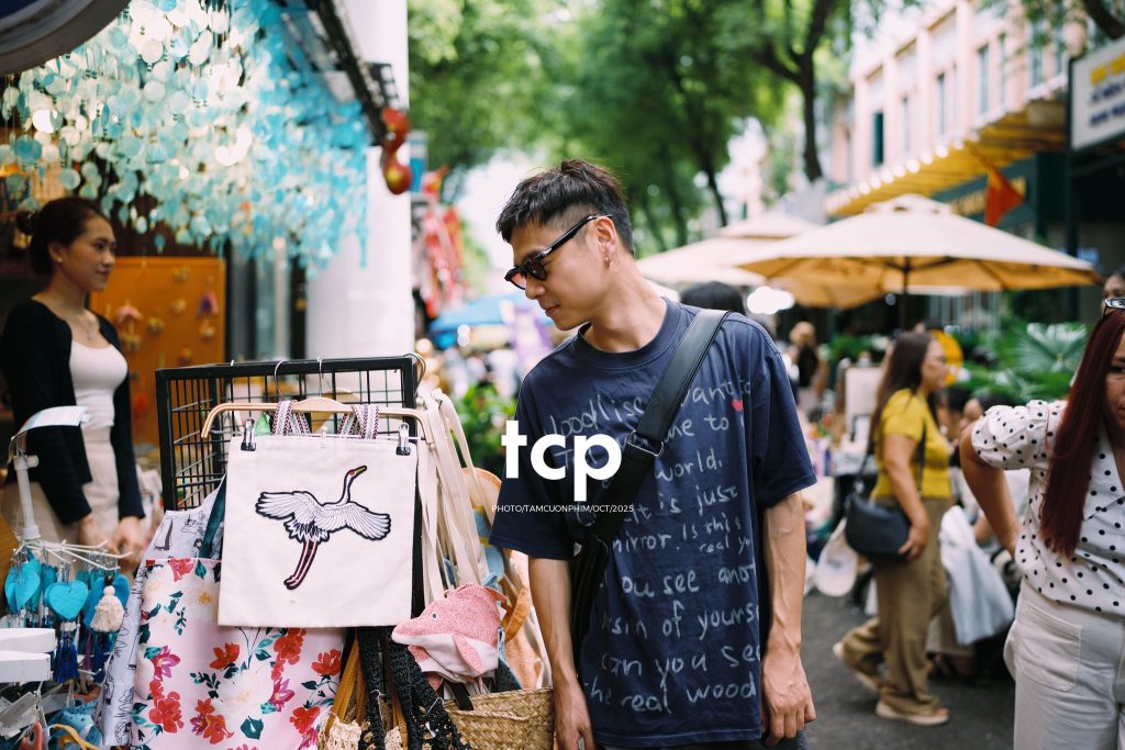 Tám Cuộn Phim - Hành trình kết nối những tâm hồn đồng điệu