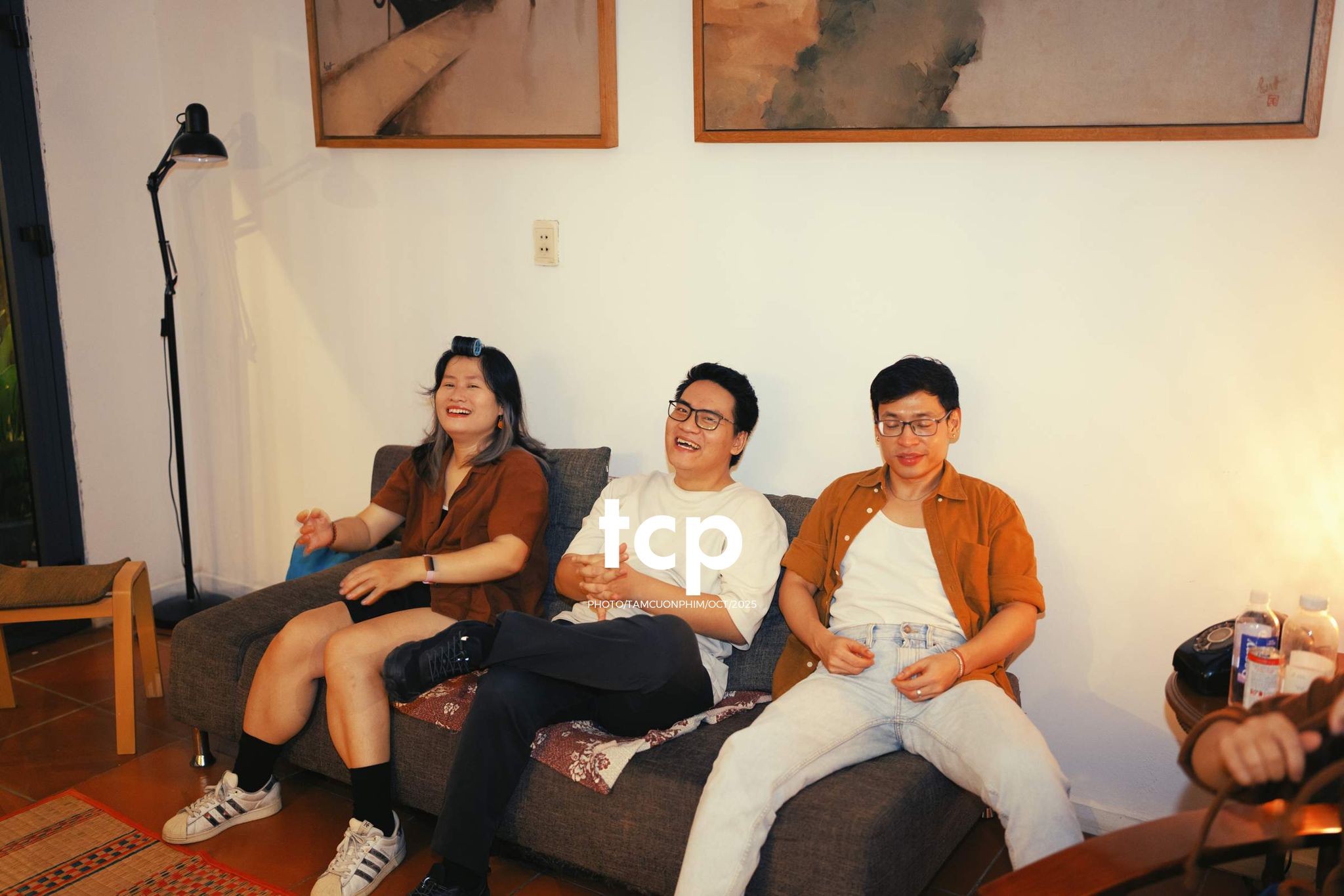 Tám Cuộn Phim - Cấu trúc của những mảnh ghép bất ngờ