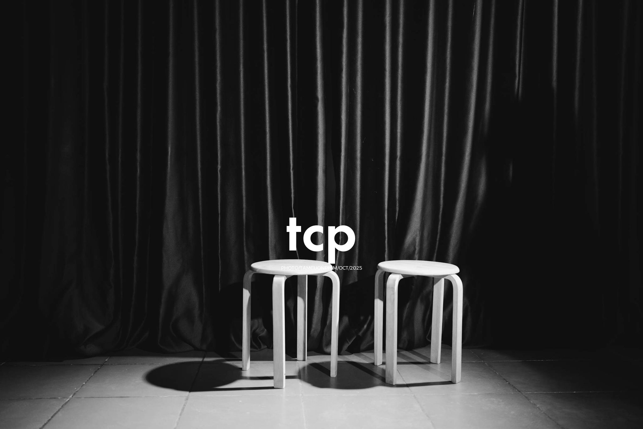 Tám Cuộn Phim - Cấu trúc của những mảnh ghép bất ngờ