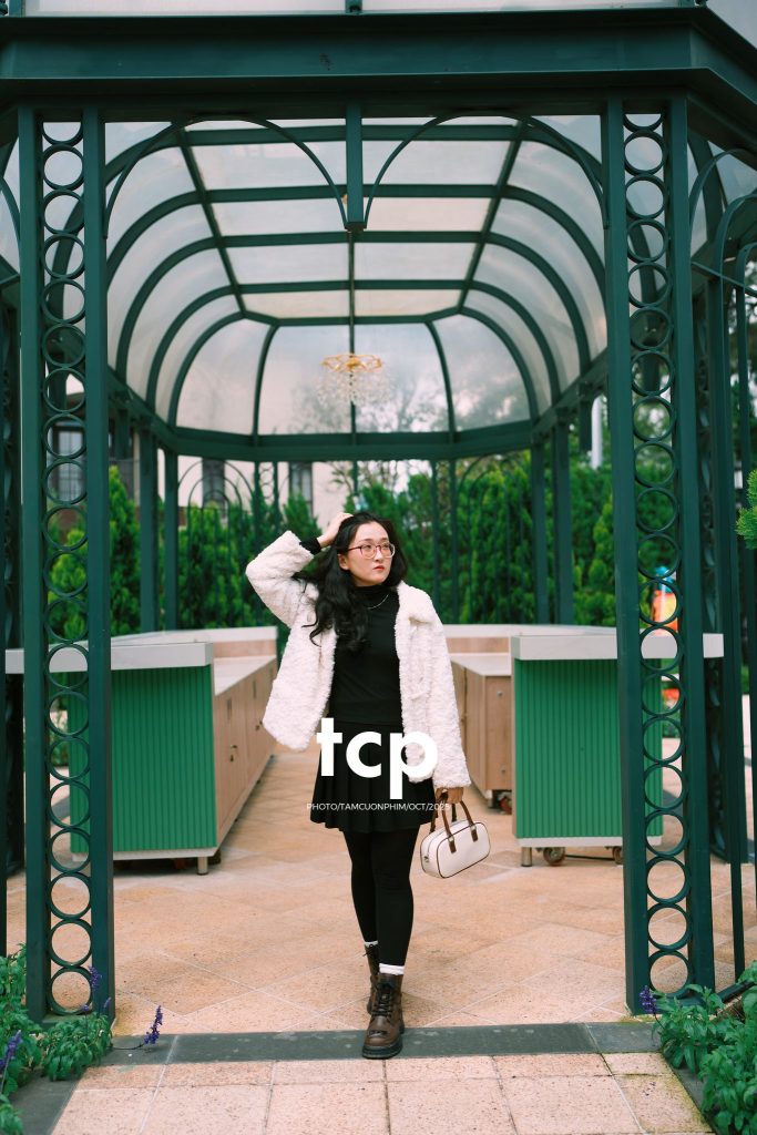 Tám Cuộn Phim - Hơi lạnh cao nguyên trong nắng sớm