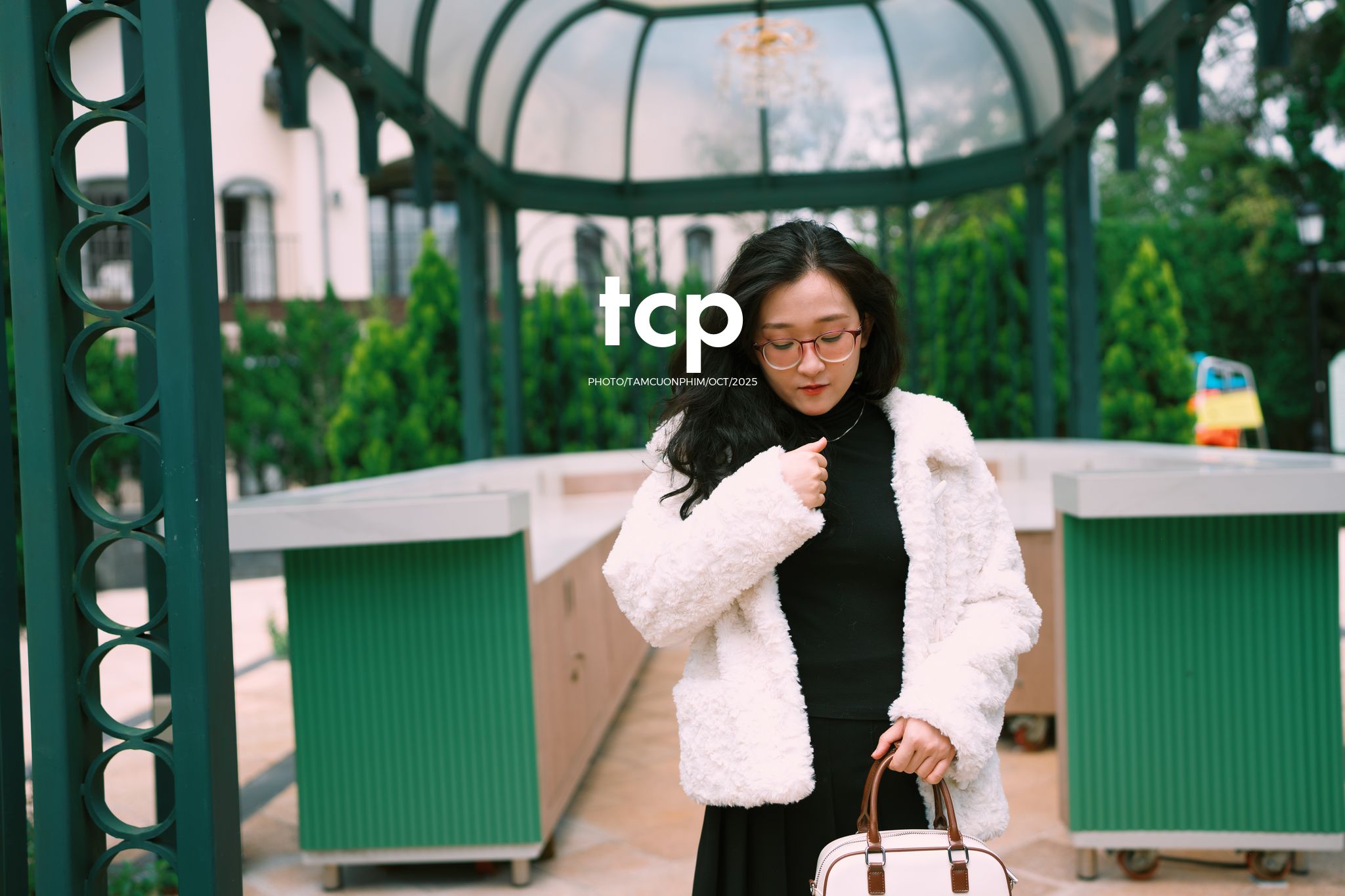 Tám Cuộn Phim - Hơi lạnh cao nguyên trong nắng sớm