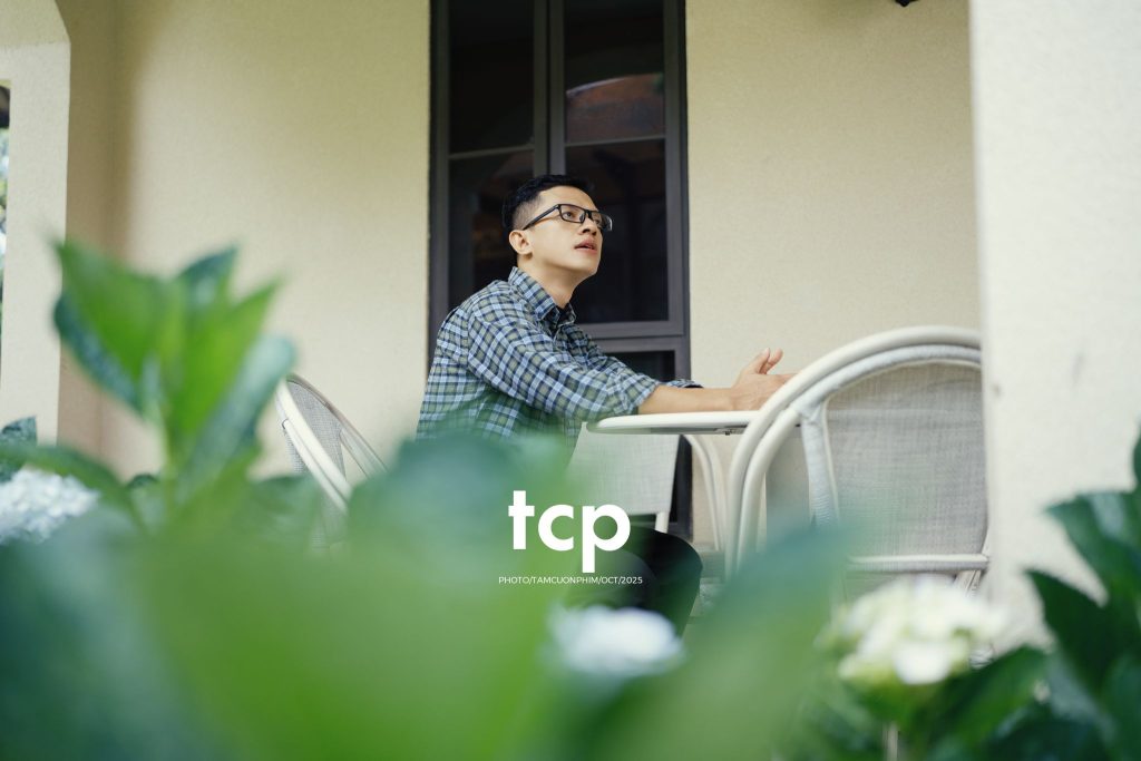 Tám Cuộn Phim - NHỊP ĐIỆU ĐÔ THỊ GIỮA VÙNG CAO