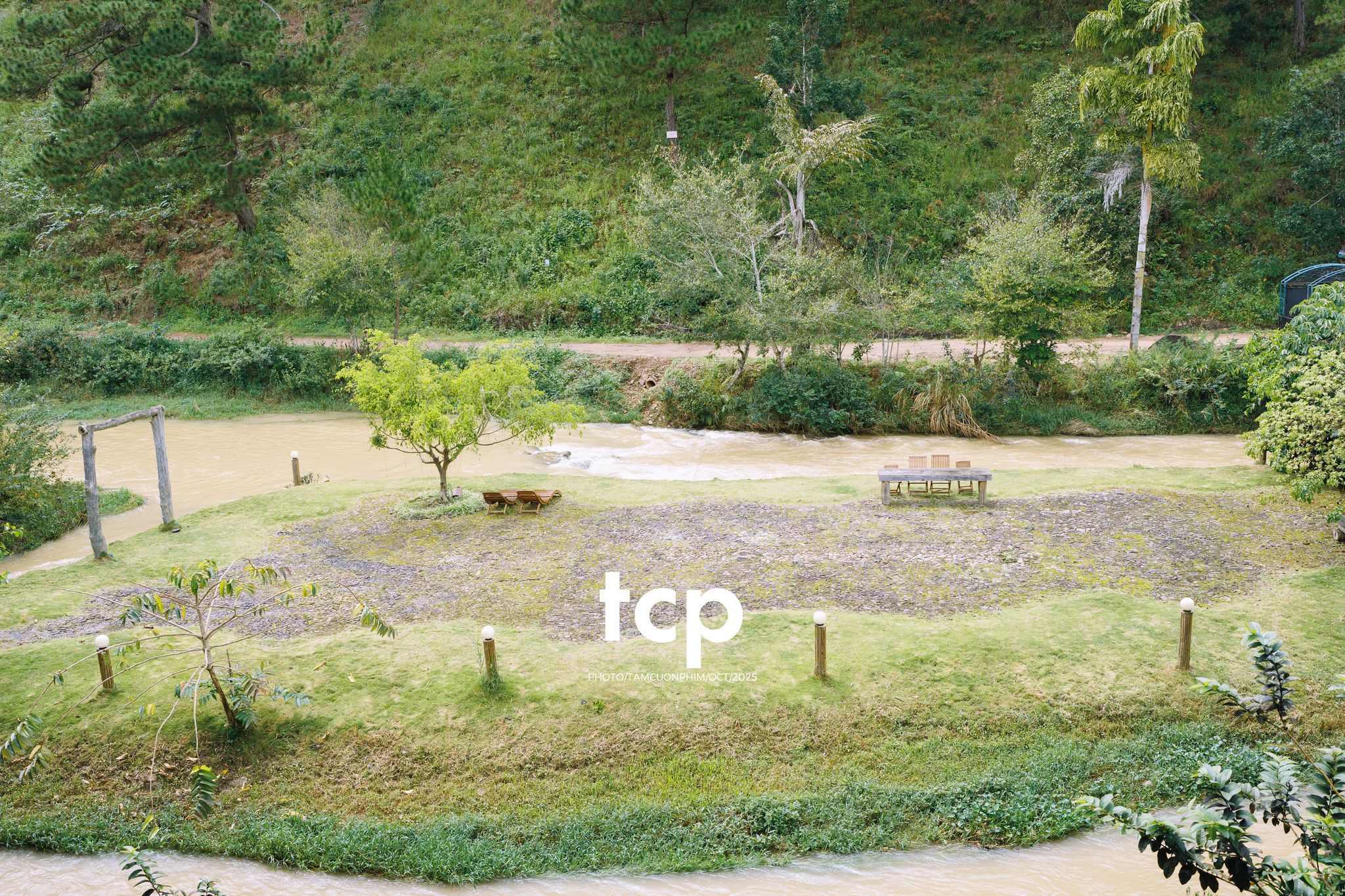 Tám Cuộn Phim - Ai mà chẳng muốn một lần trốn phố lên rừng để tìm chút bình yên?