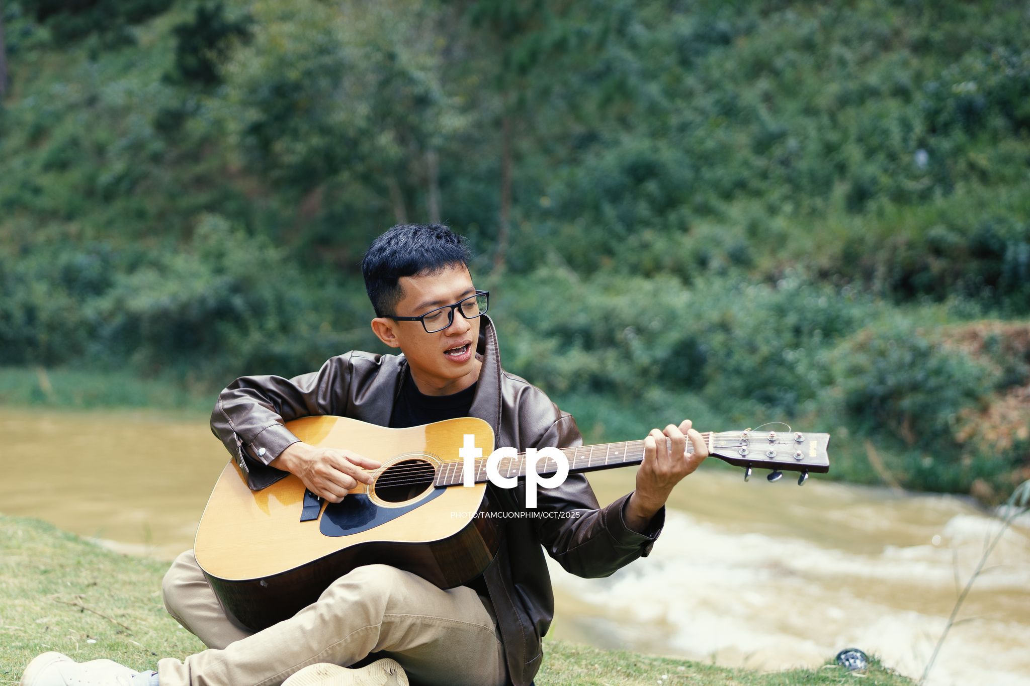 Tám Cuộn Phim - Ai mà chẳng muốn một lần trốn phố lên rừng để tìm chút bình yên?