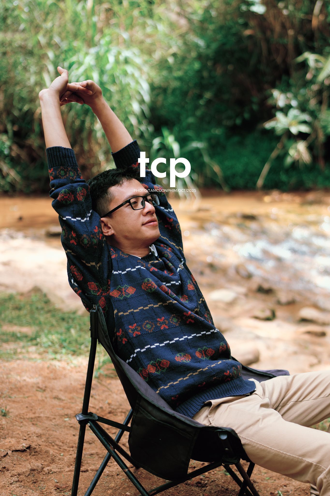 Tám Cuộn Phim - Hơi lạnh cao nguyên và tách cà phê ấm