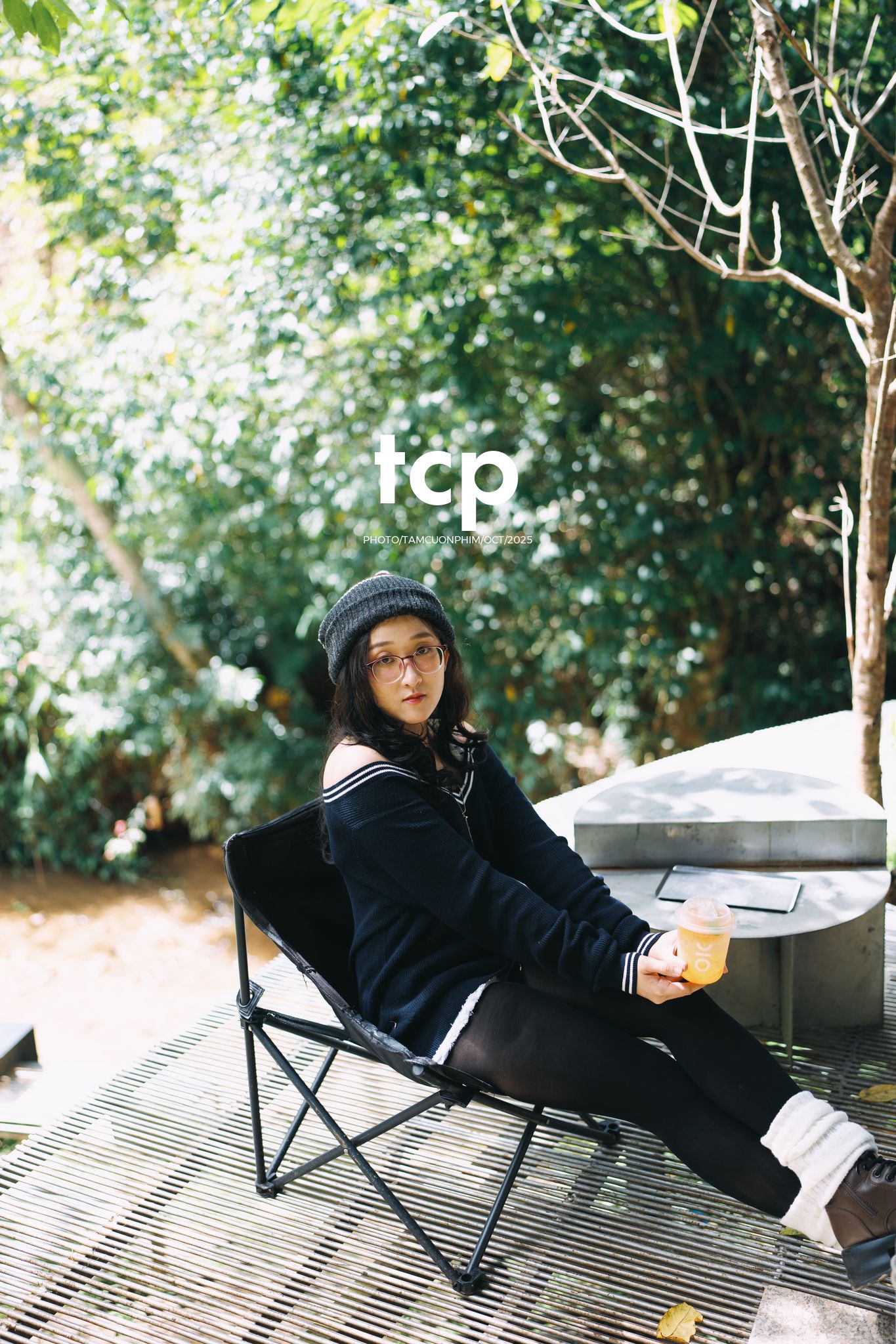 Tám Cuộn Phim - Ly cà phê đá tan chậm giữa sương mù cao nguyên