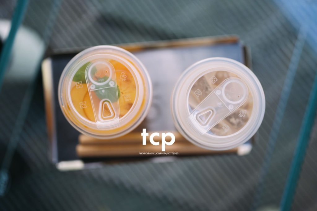 Tám Cuộn Phim - Phân cực vùng cao nguyên