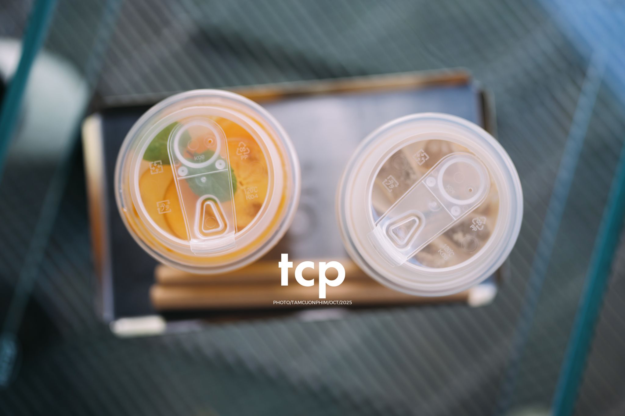 Tám Cuộn Phim - Phân cực vùng cao nguyên