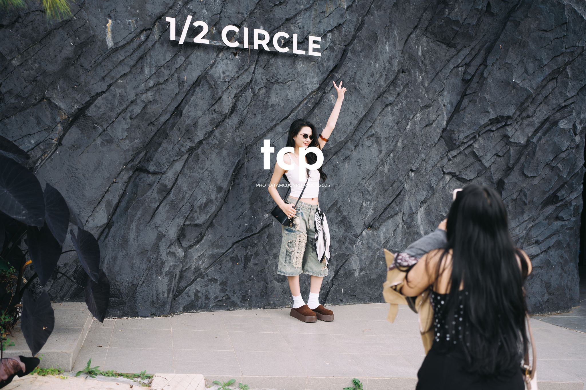 Tám Cuộn Phim - Phân cực vùng cao nguyên