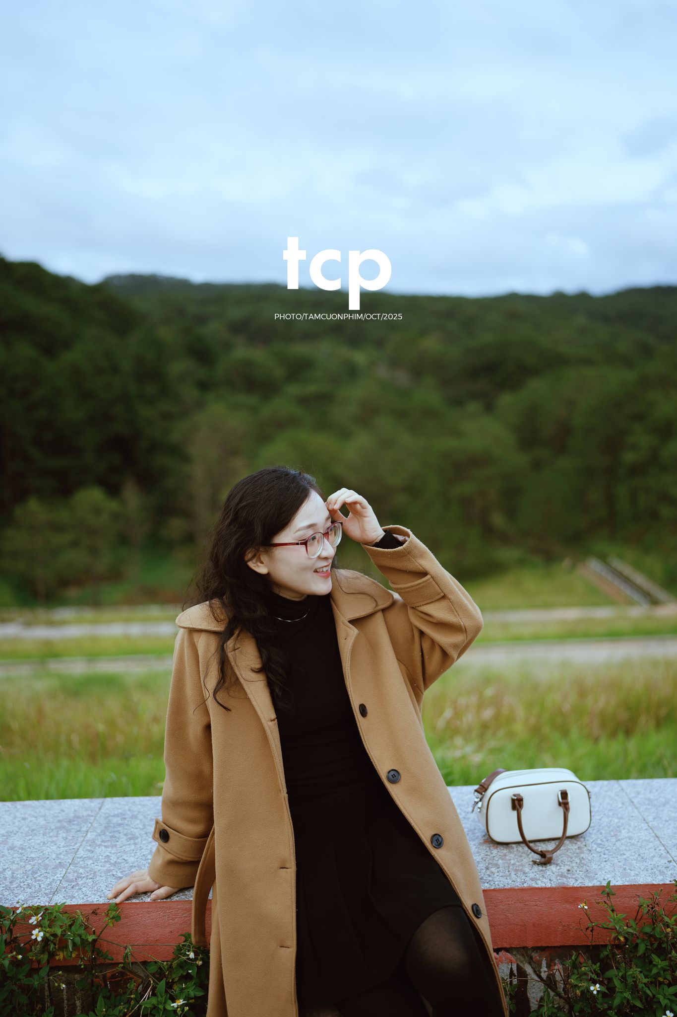 Tám Cuộn Phim - Chẳng phải chuyến đi nào cũng chỉ cần một chút bình yên thôi sao?